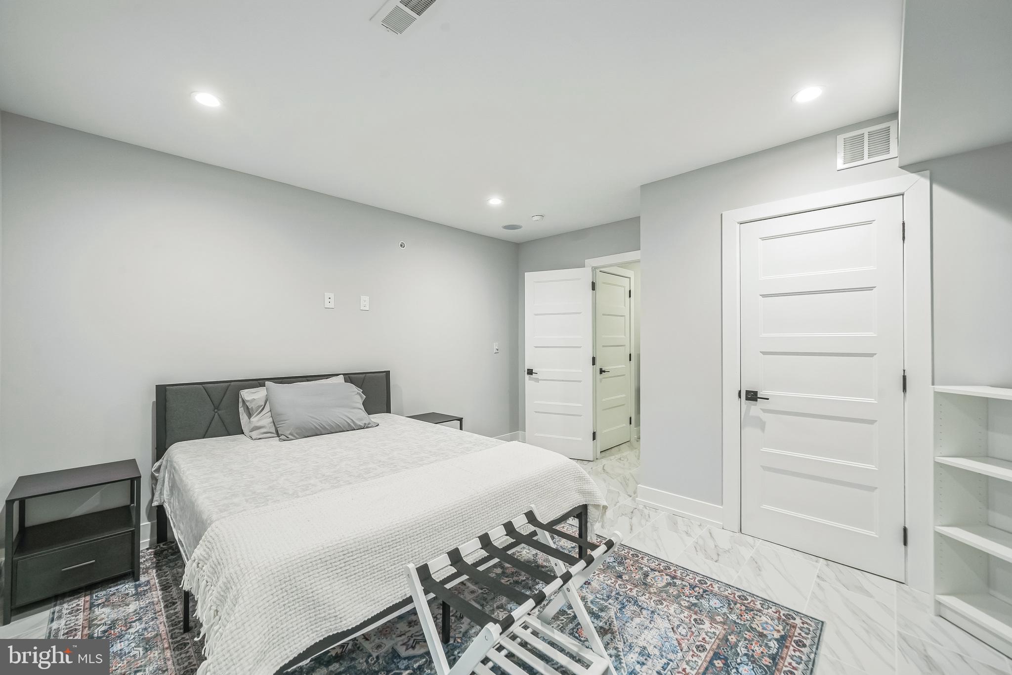 GRAYS FERRY - Residential