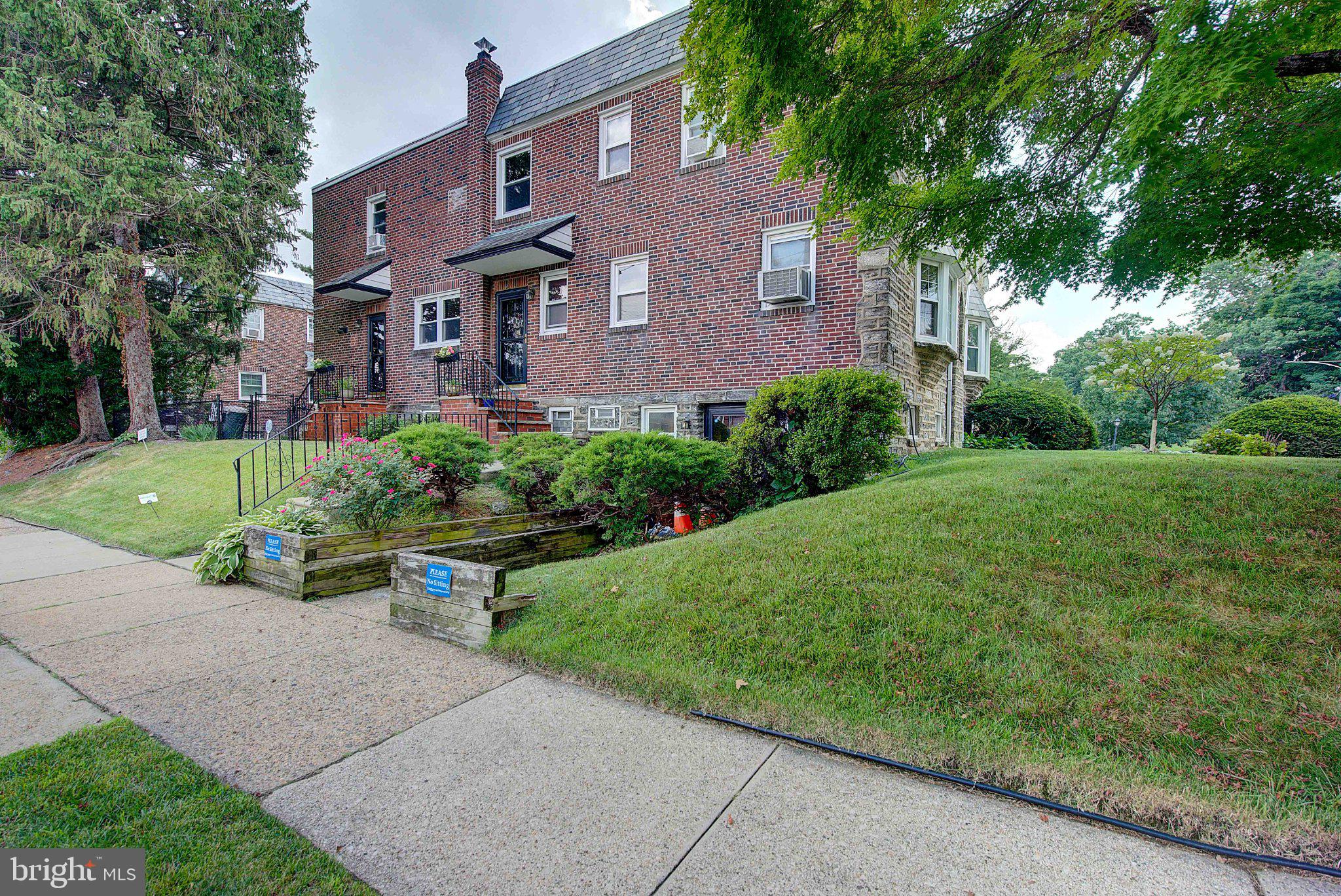 834 E VERNON ROAD