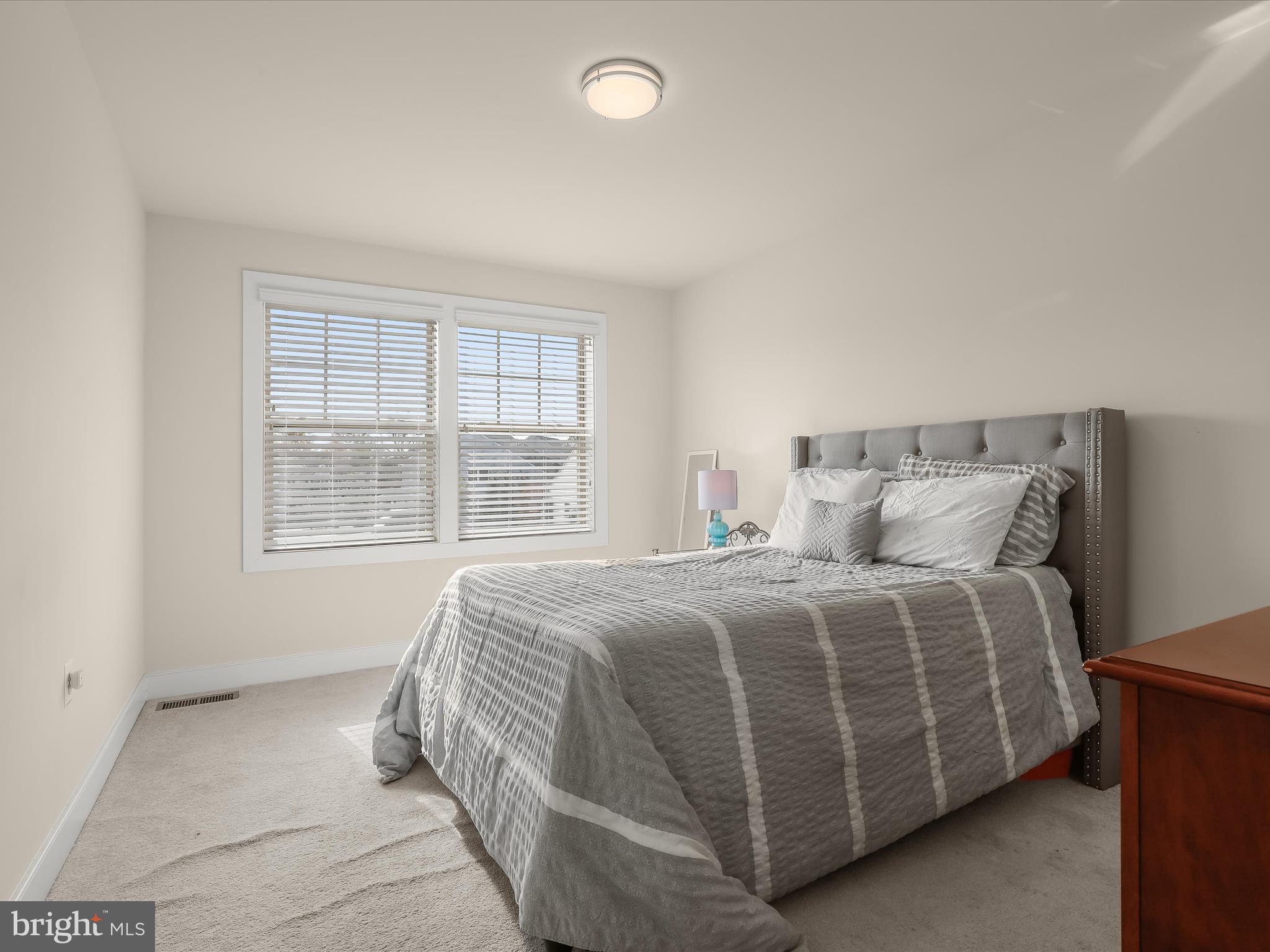 WALDEN WOODS - Residential