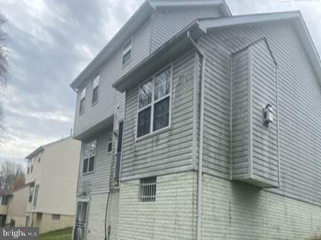 1702 DENNIS COURT