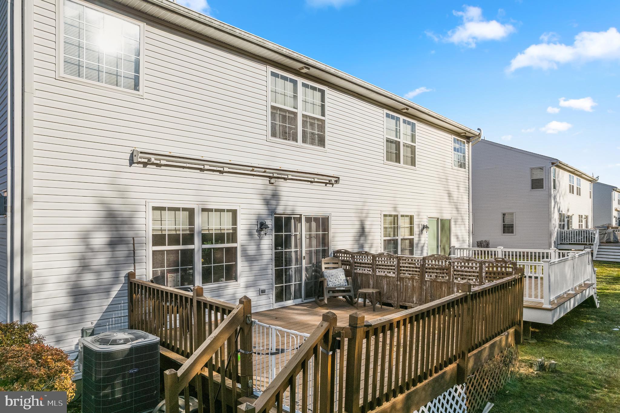 SUMMER LEA - Residential