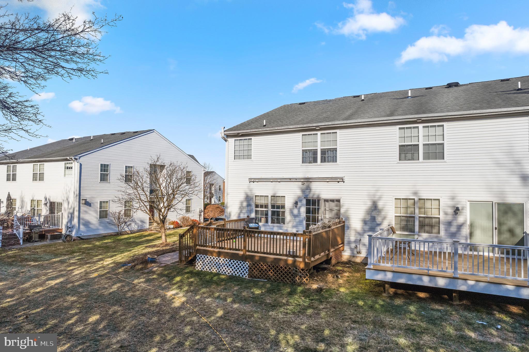 SUMMER LEA - Residential