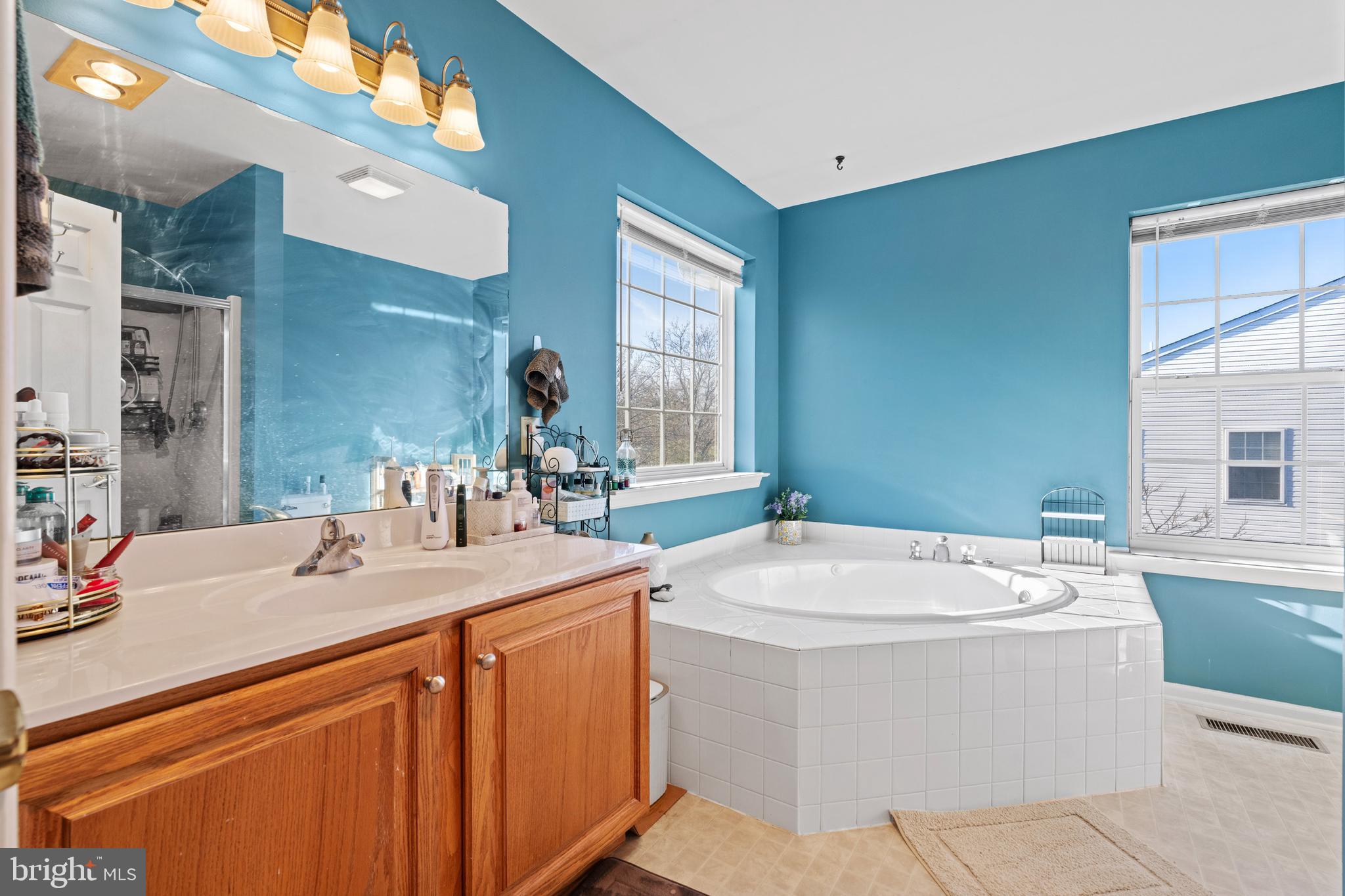 SUMMER LEA - Residential