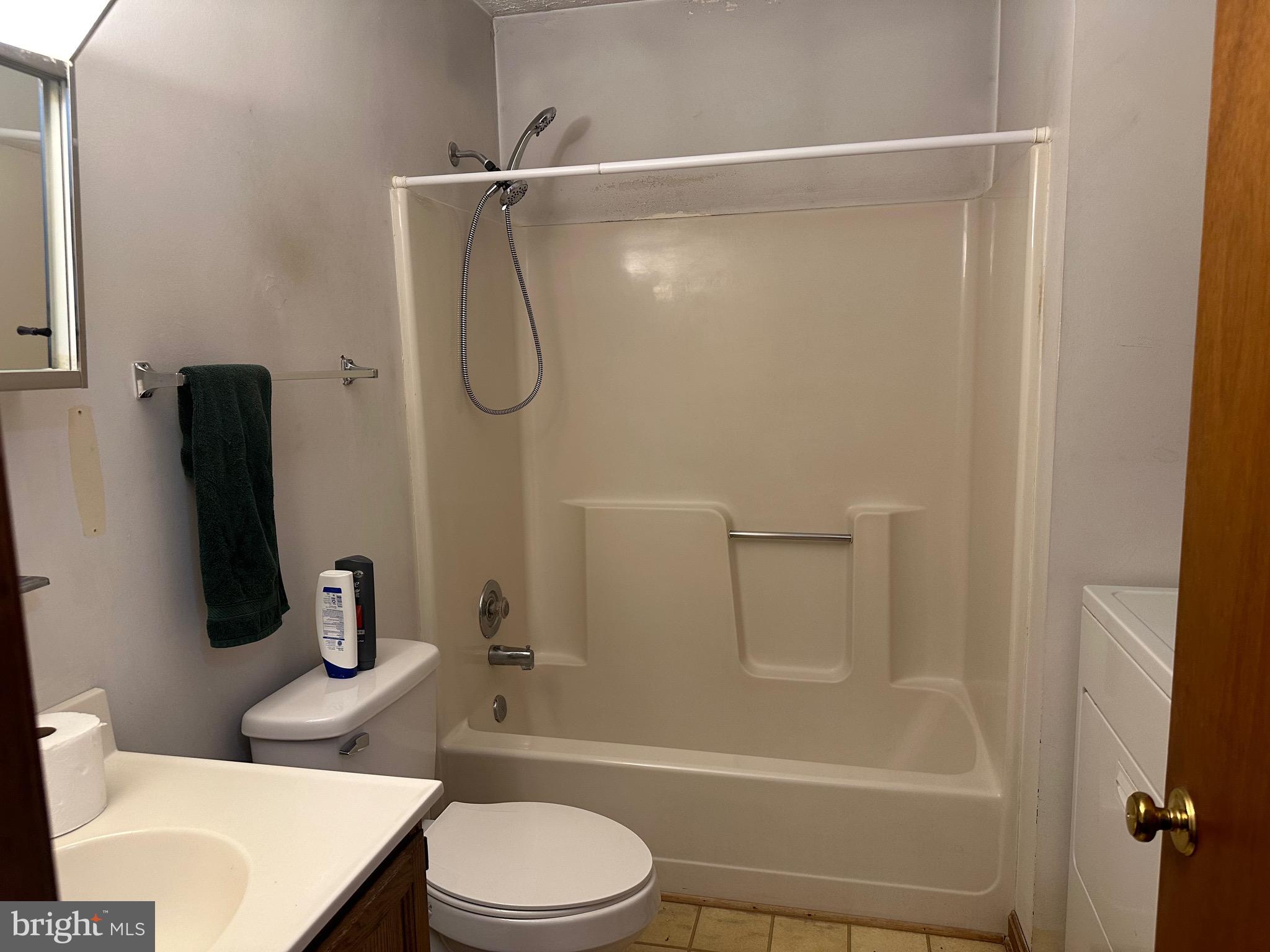 FOX MEADE SEC F - Residential