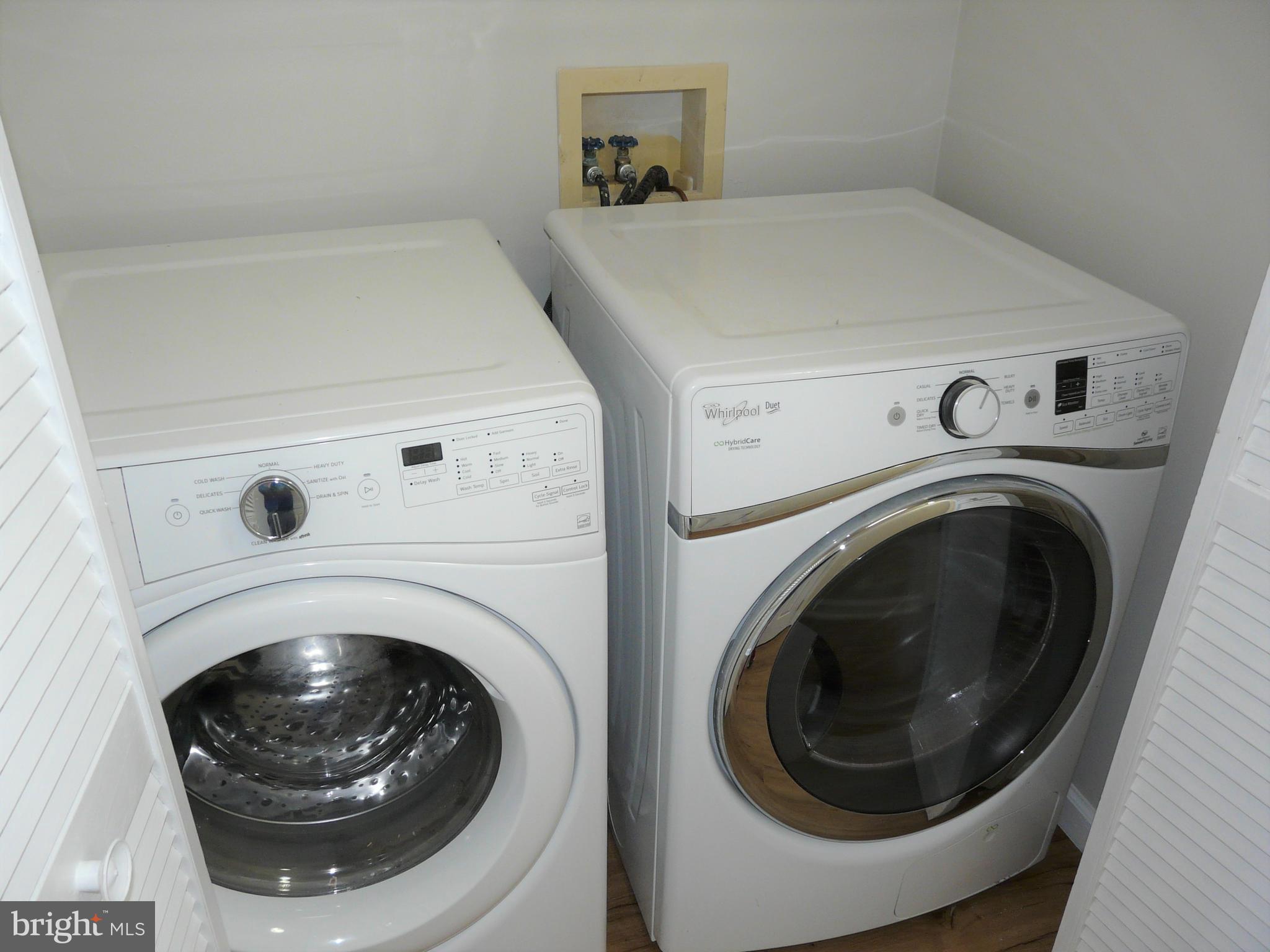 FAIRWAY VIEW ESTATES - Residential