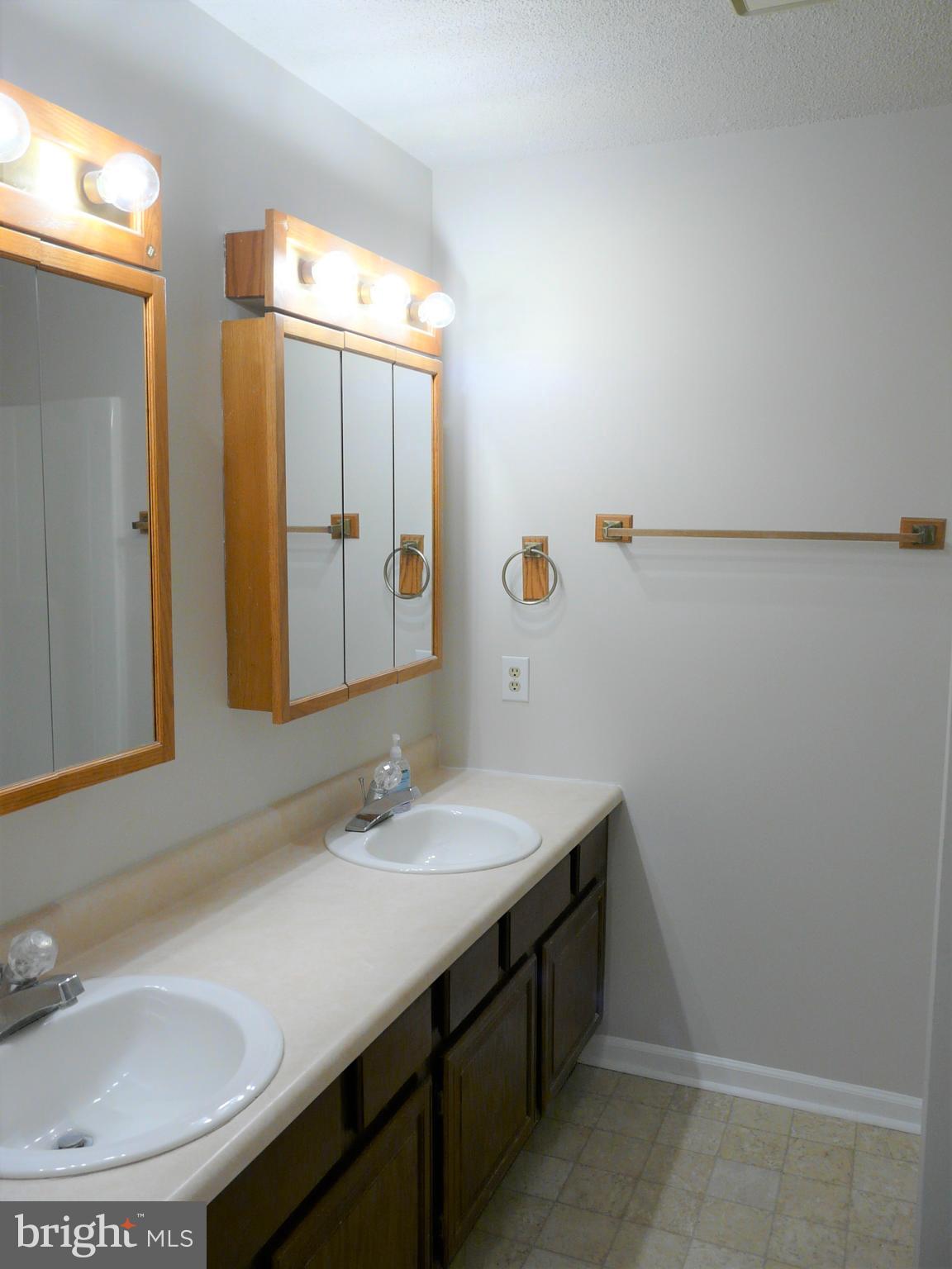 FAIRWAY VIEW ESTATES - Residential