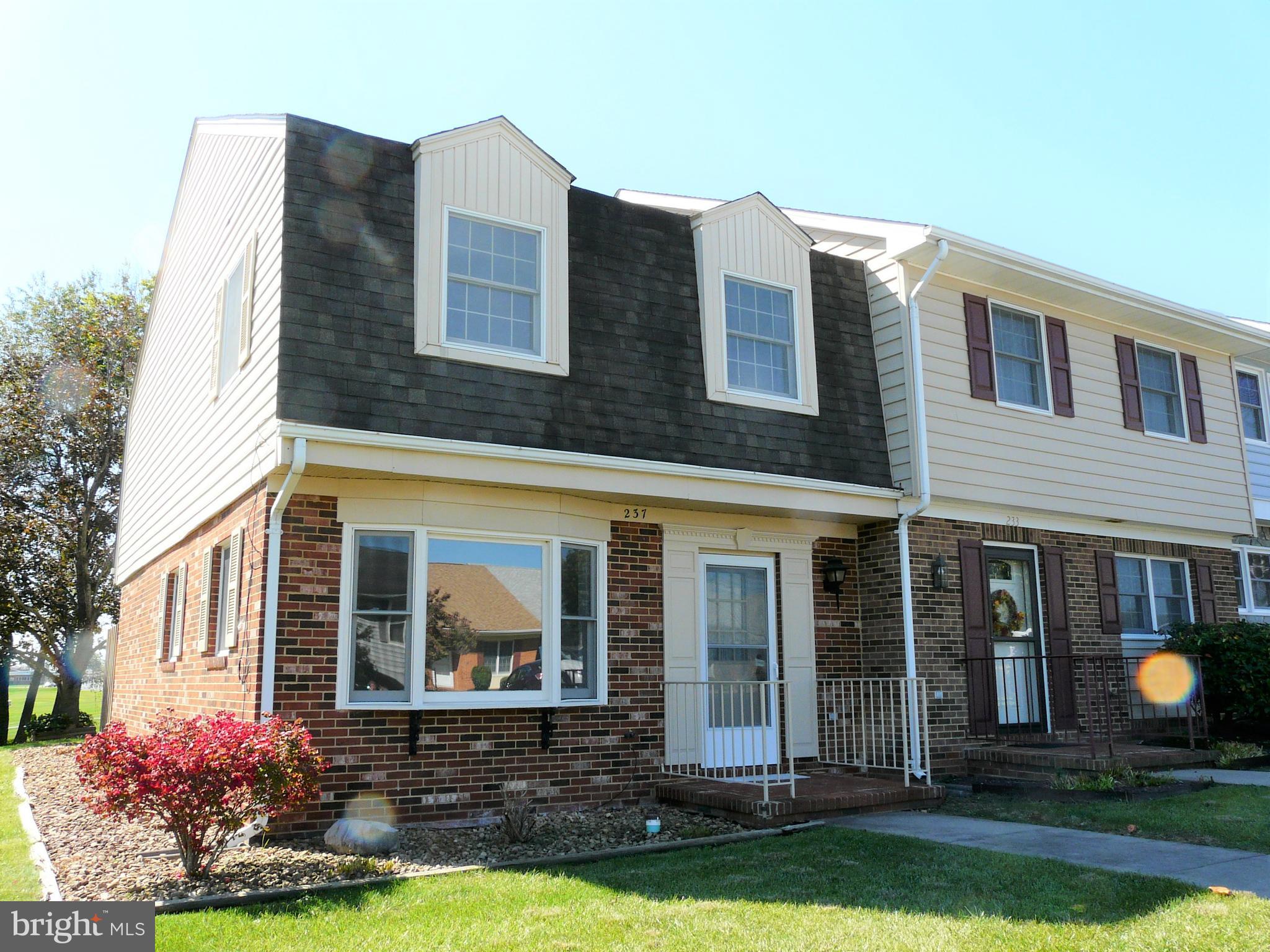 FAIRWAY VIEW ESTATES - Residential