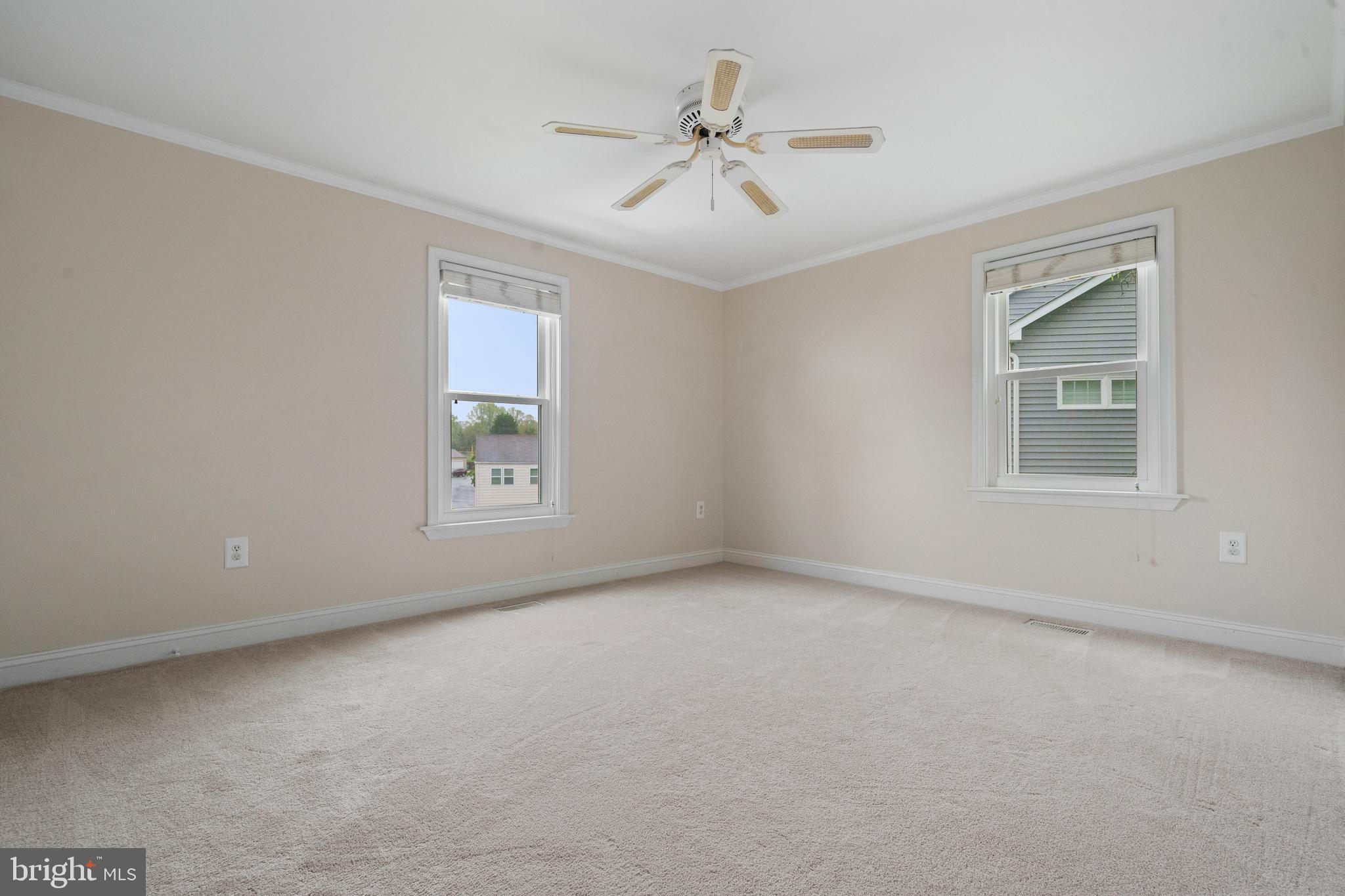 CARDINAL GLEN - Residential