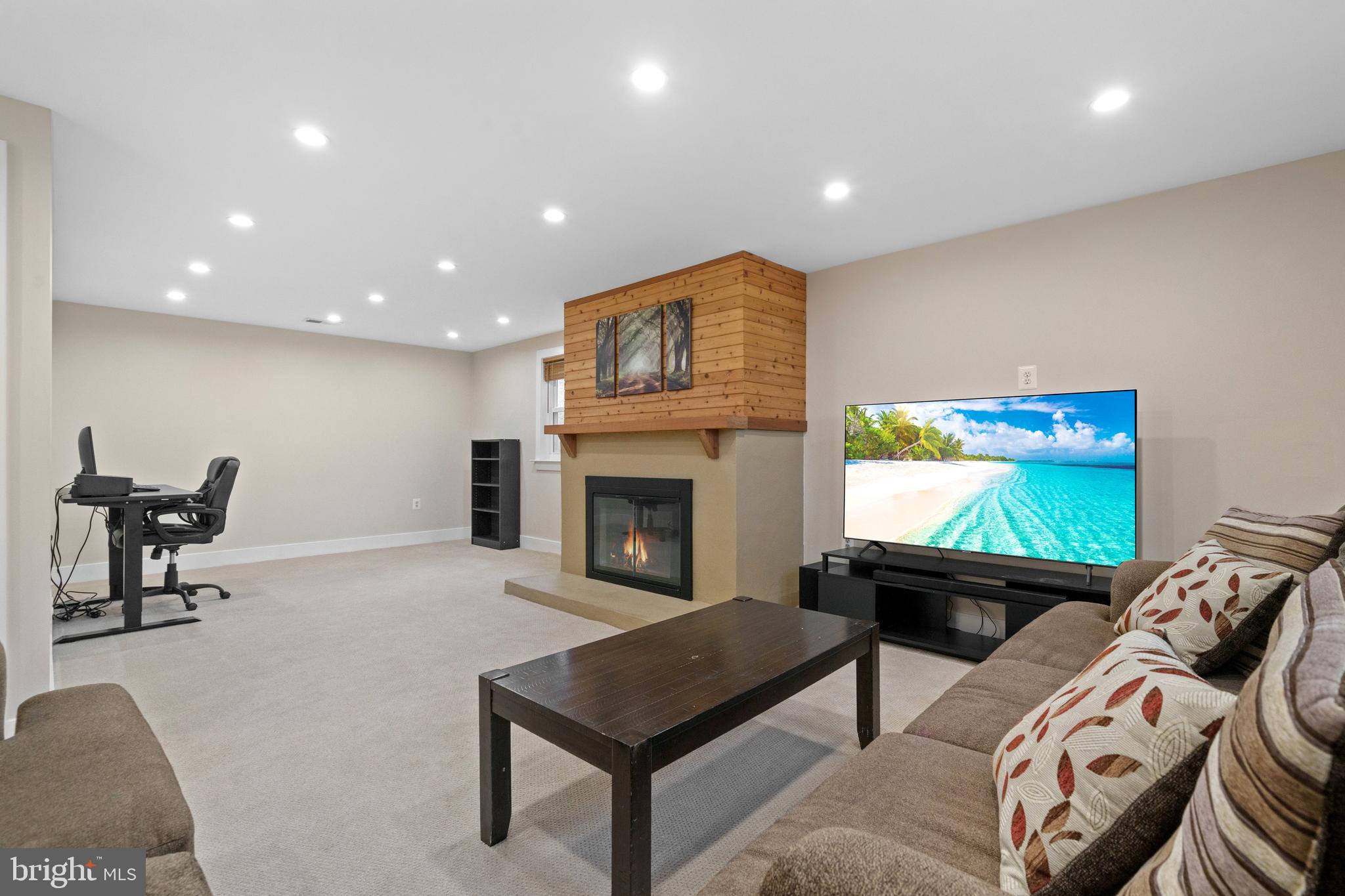 CARDINAL GLEN - Residential