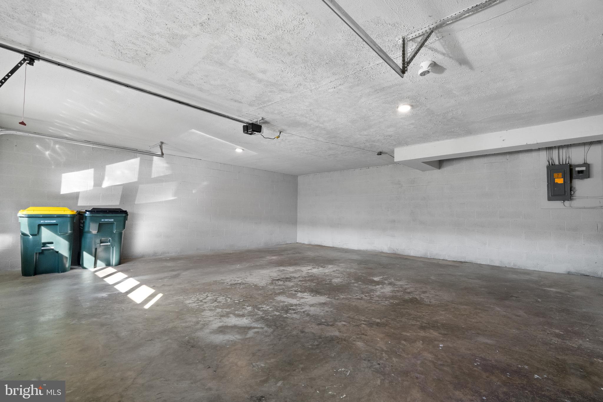 CARDINAL GLEN - Residential