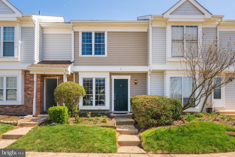 Condo For Sale - 2 Providence Square<br/> STERLING, VA 20164