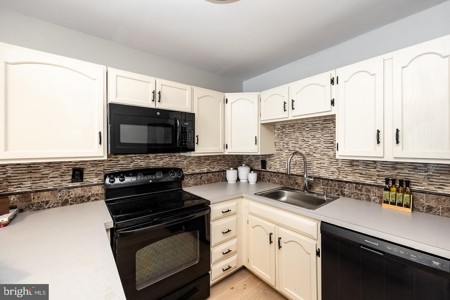 THE CROSSINGS AT EXT - Residential