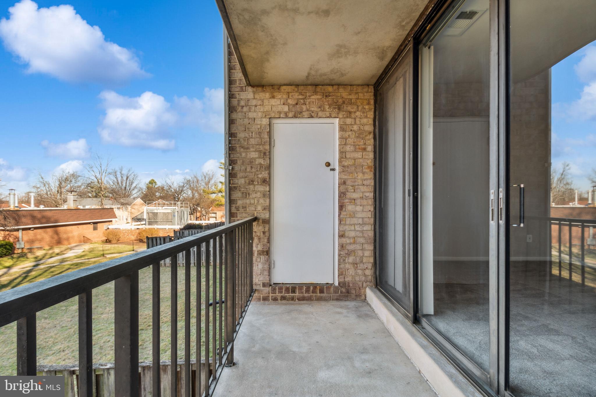 DIAMOND FARMS - Residential Lease