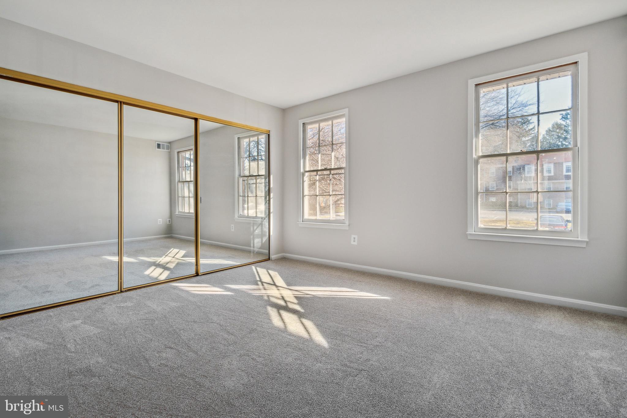 DIAMOND FARMS - Residential Lease