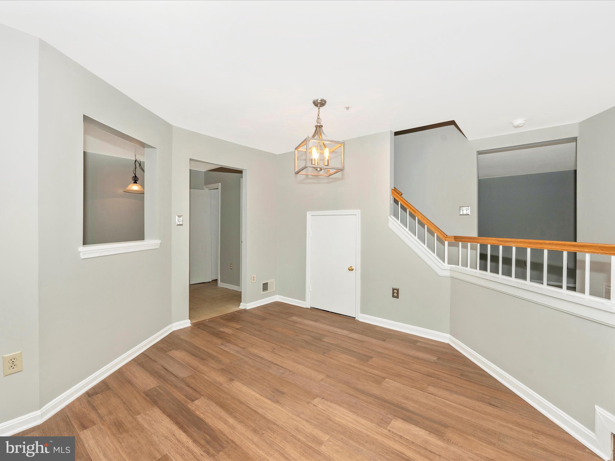 GLENSFORD CONDO - Residential