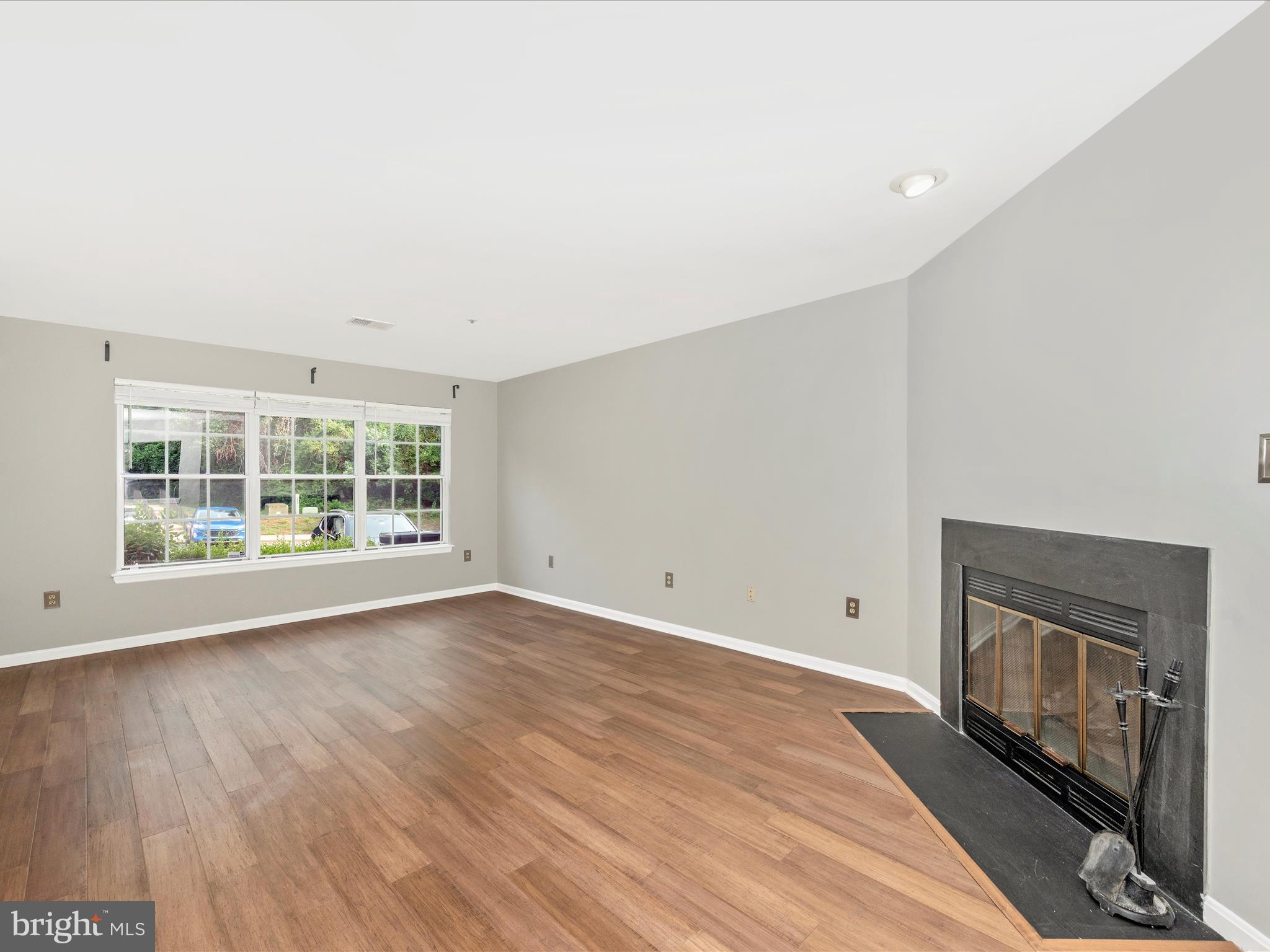 GLENSFORD CONDO - Residential