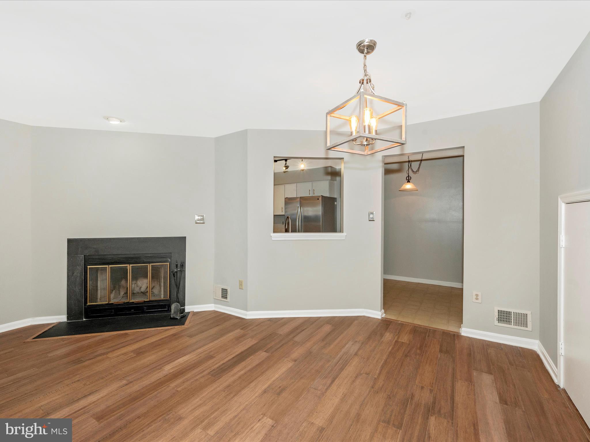 GLENSFORD CONDO - Residential