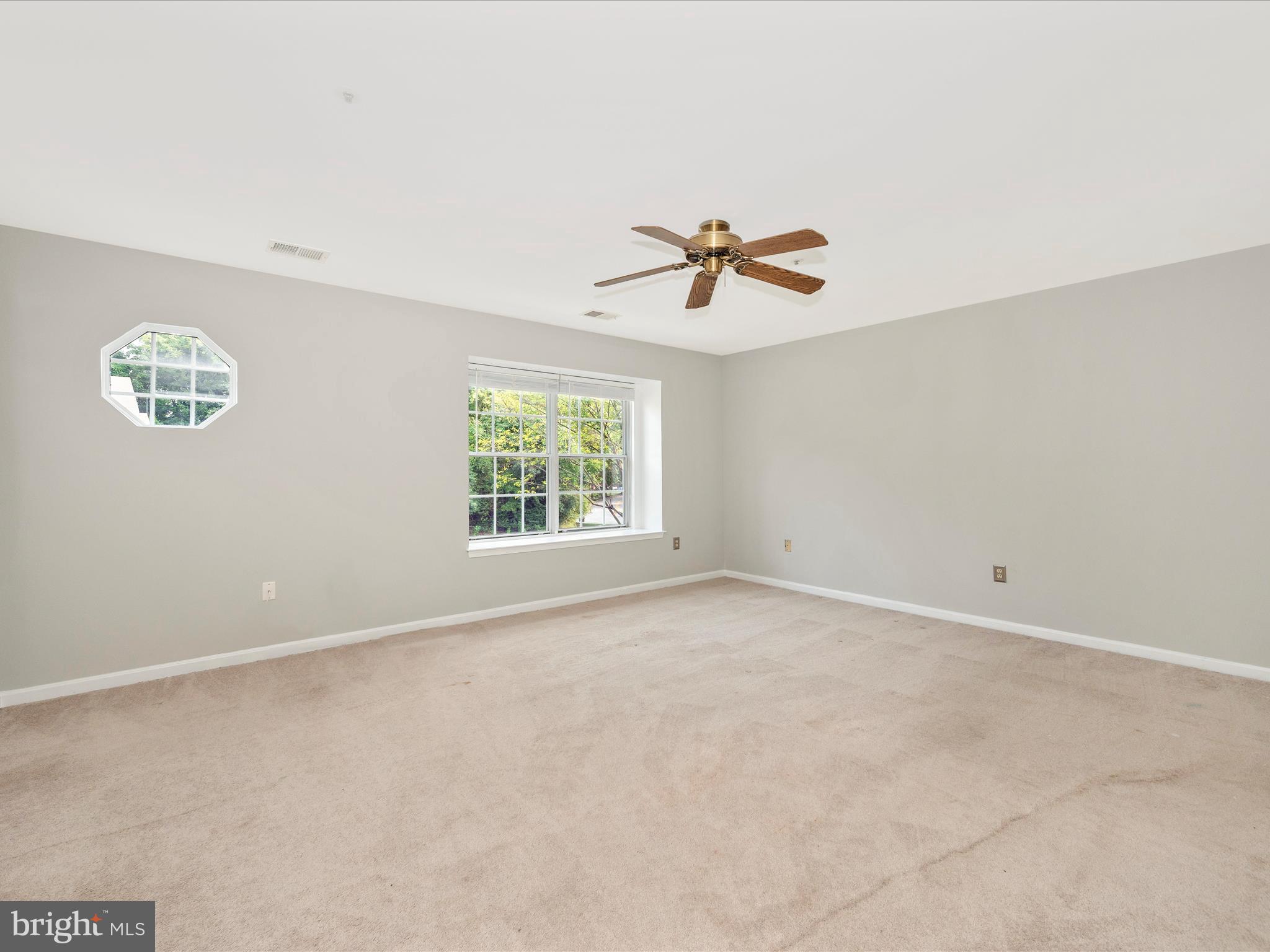 GLENSFORD CONDO - Residential