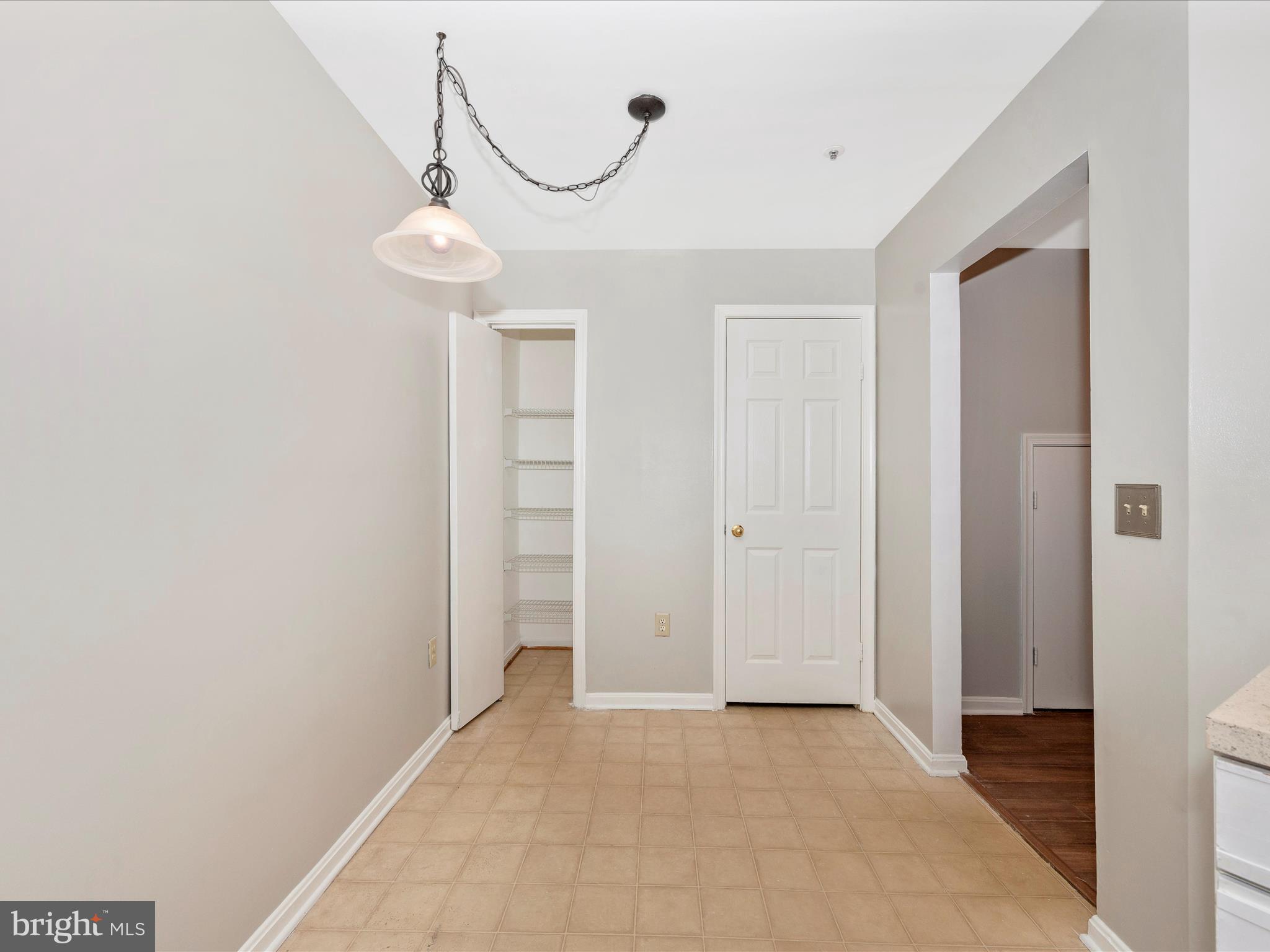 GLENSFORD CONDO - Residential