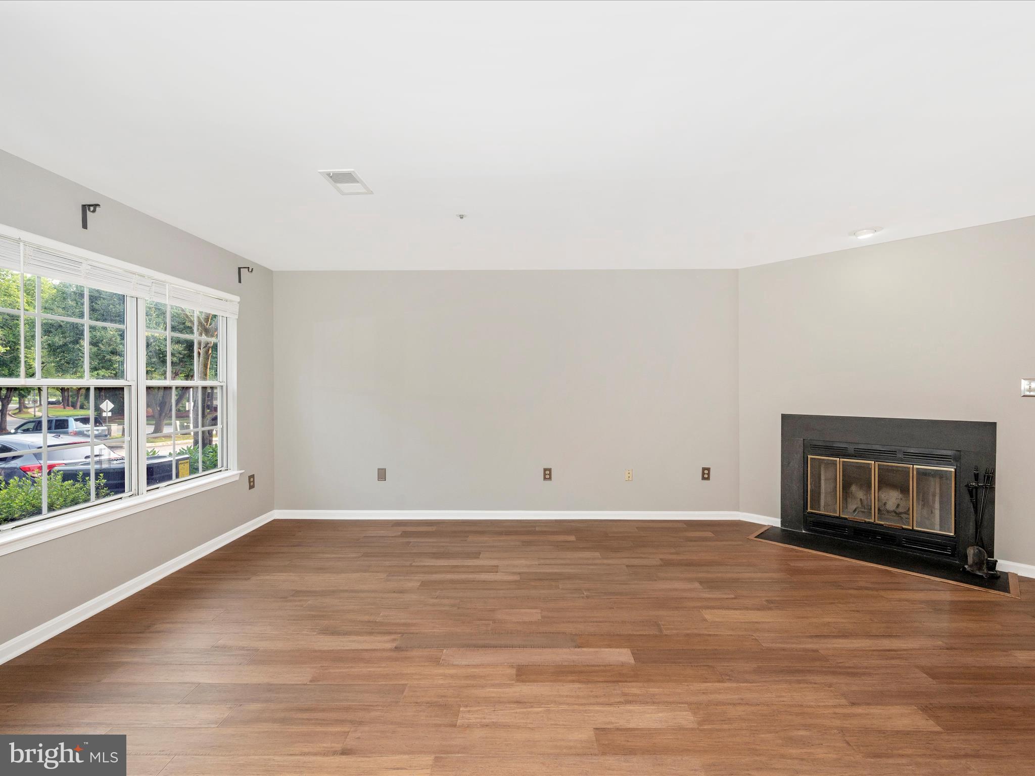 GLENSFORD CONDO - Residential