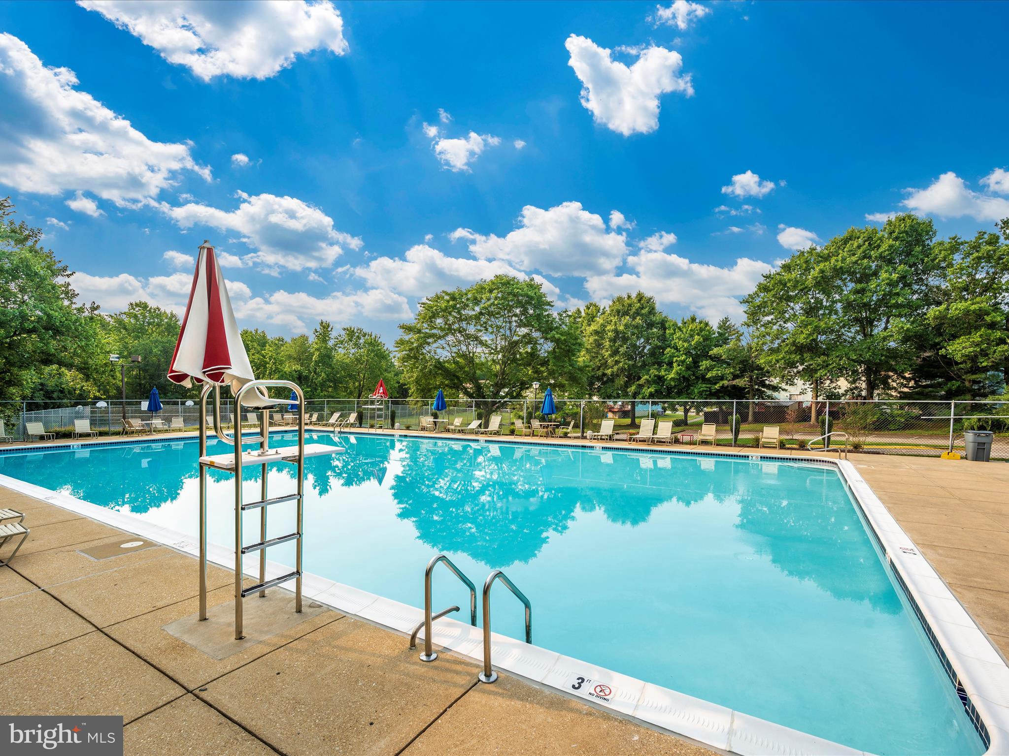 GLENSFORD CONDO - Residential