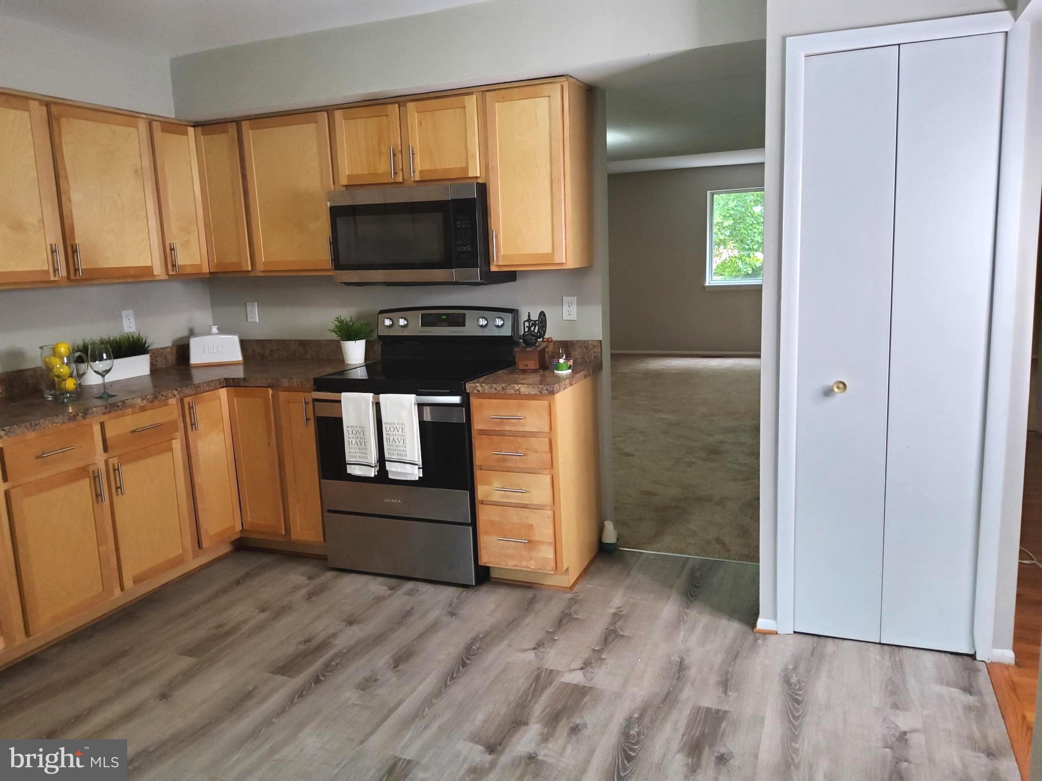 HICKORY RIDGE - Residential