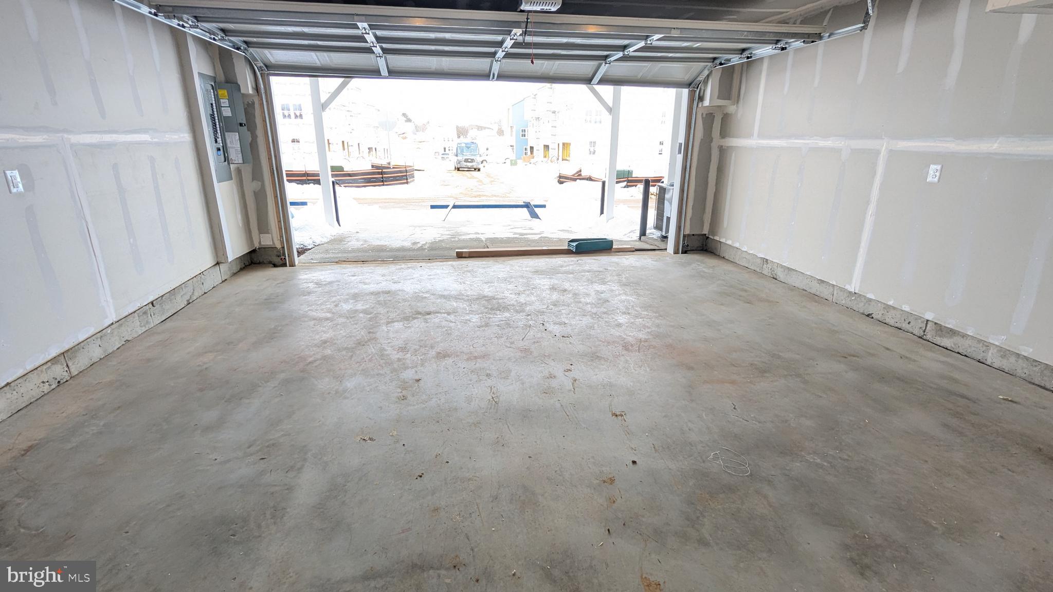 SHENANDOAH SPRINGS - Residential Lease