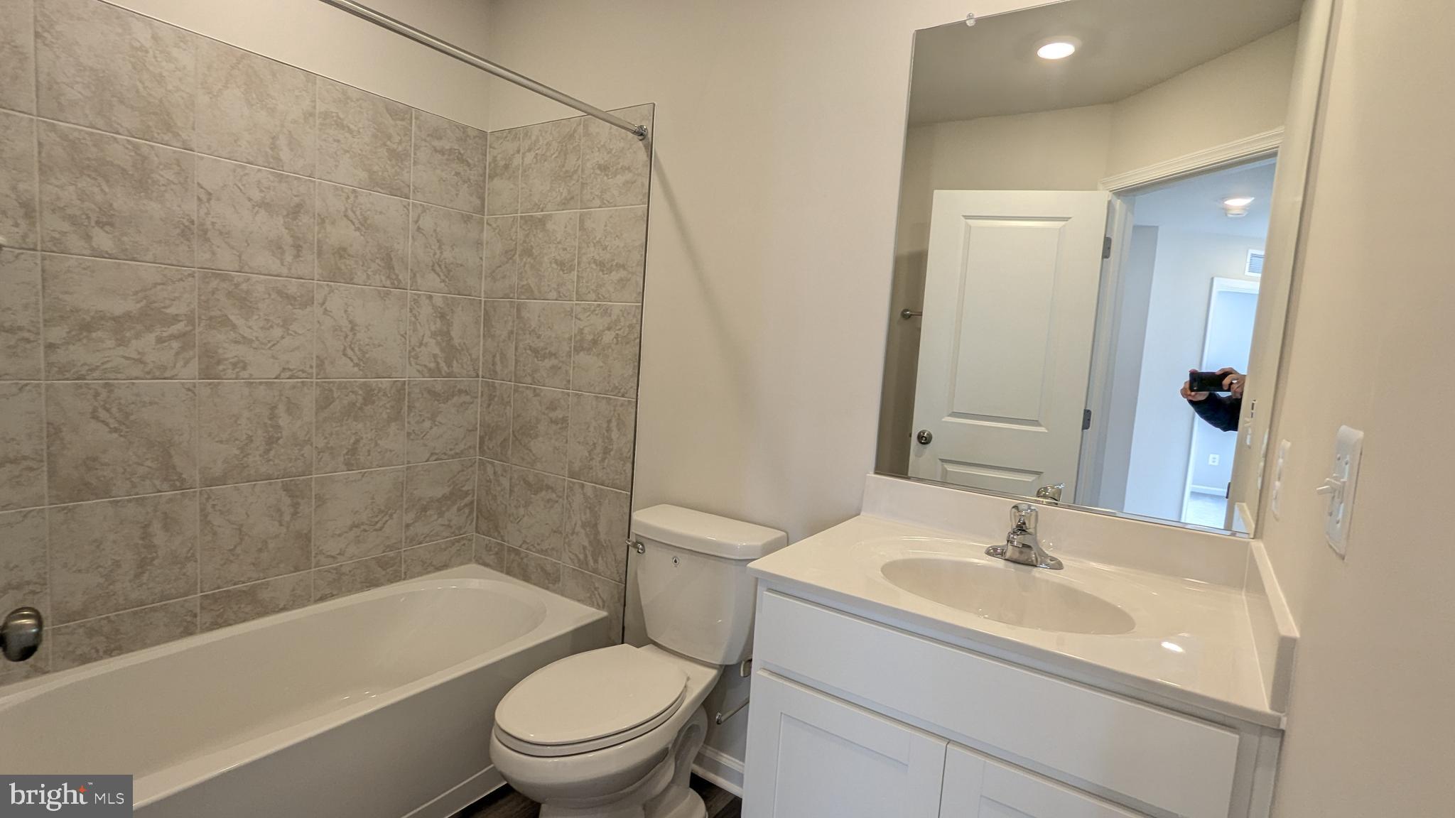 SHENANDOAH SPRINGS - Residential Lease