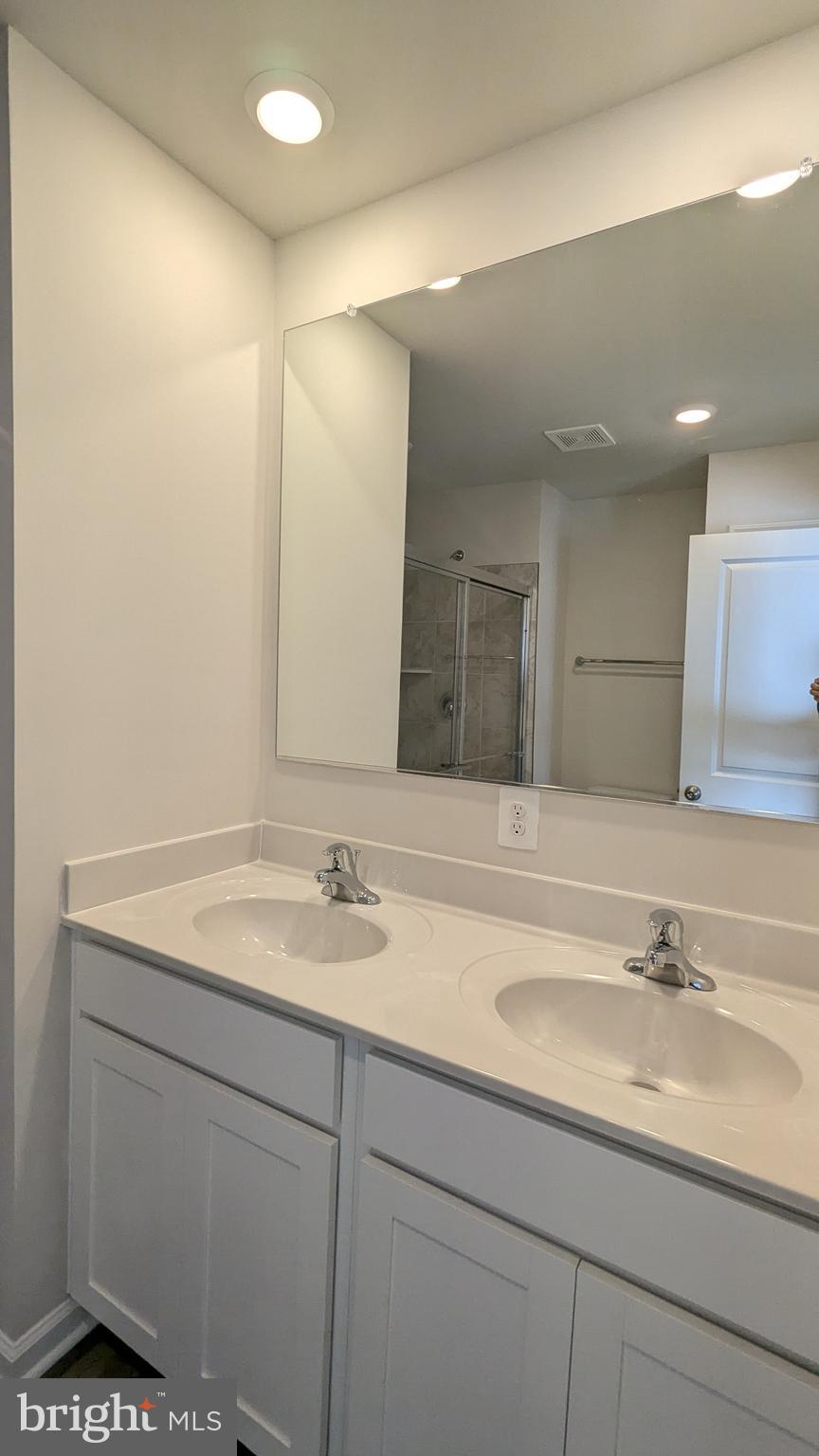 SHENANDOAH SPRINGS - Residential Lease