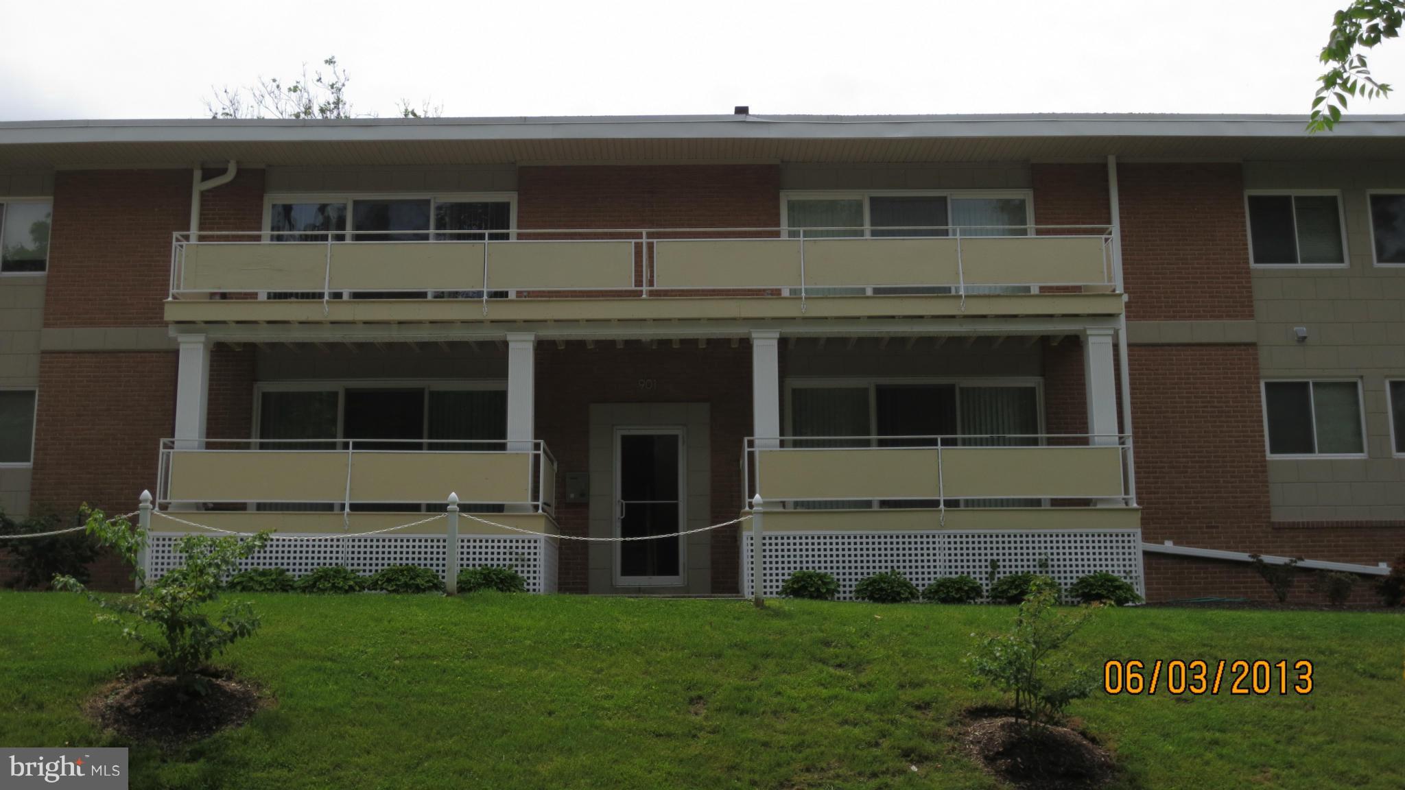 LAKE WALKER - Residential Lease