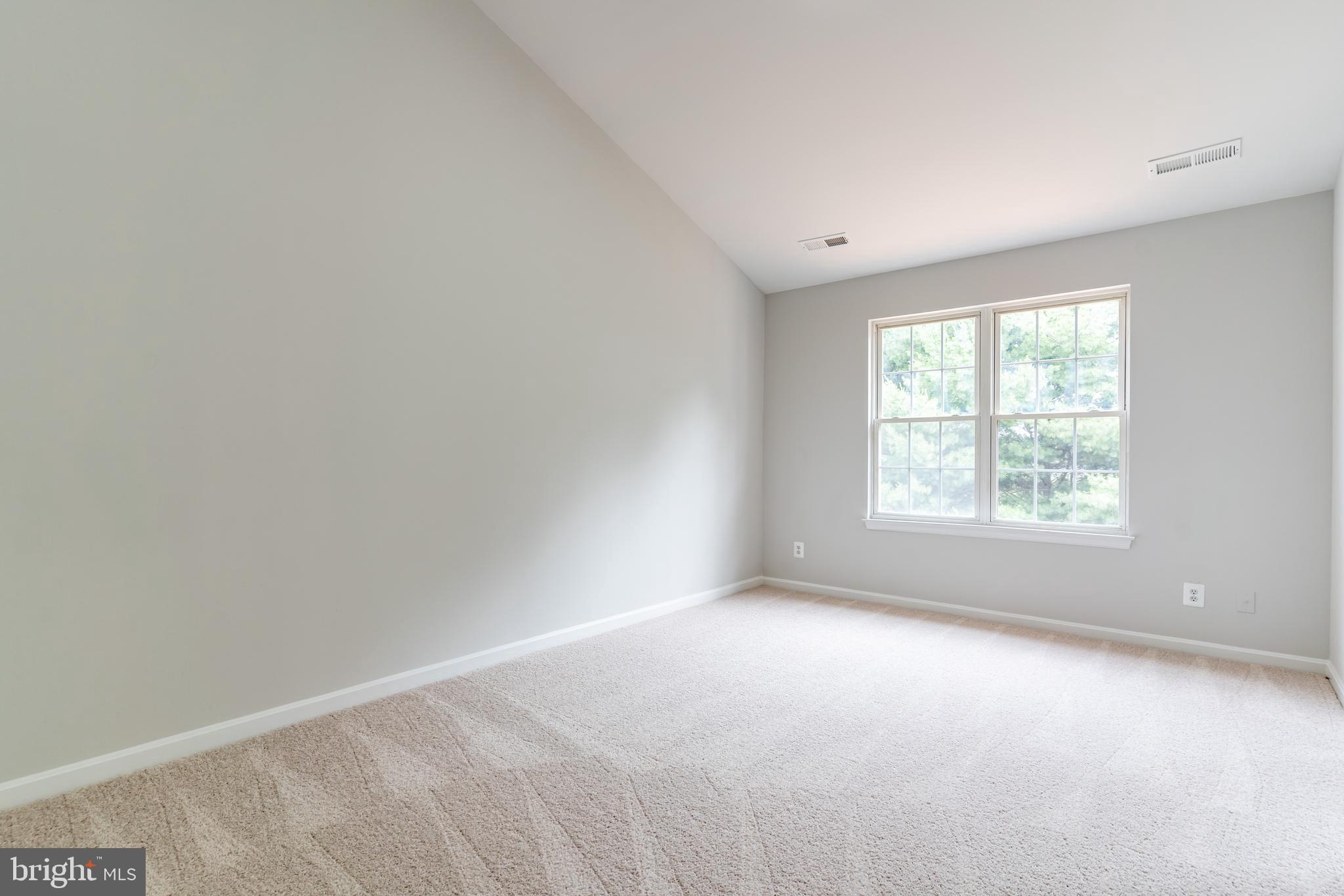 BLOOMS CROSSING - Residential