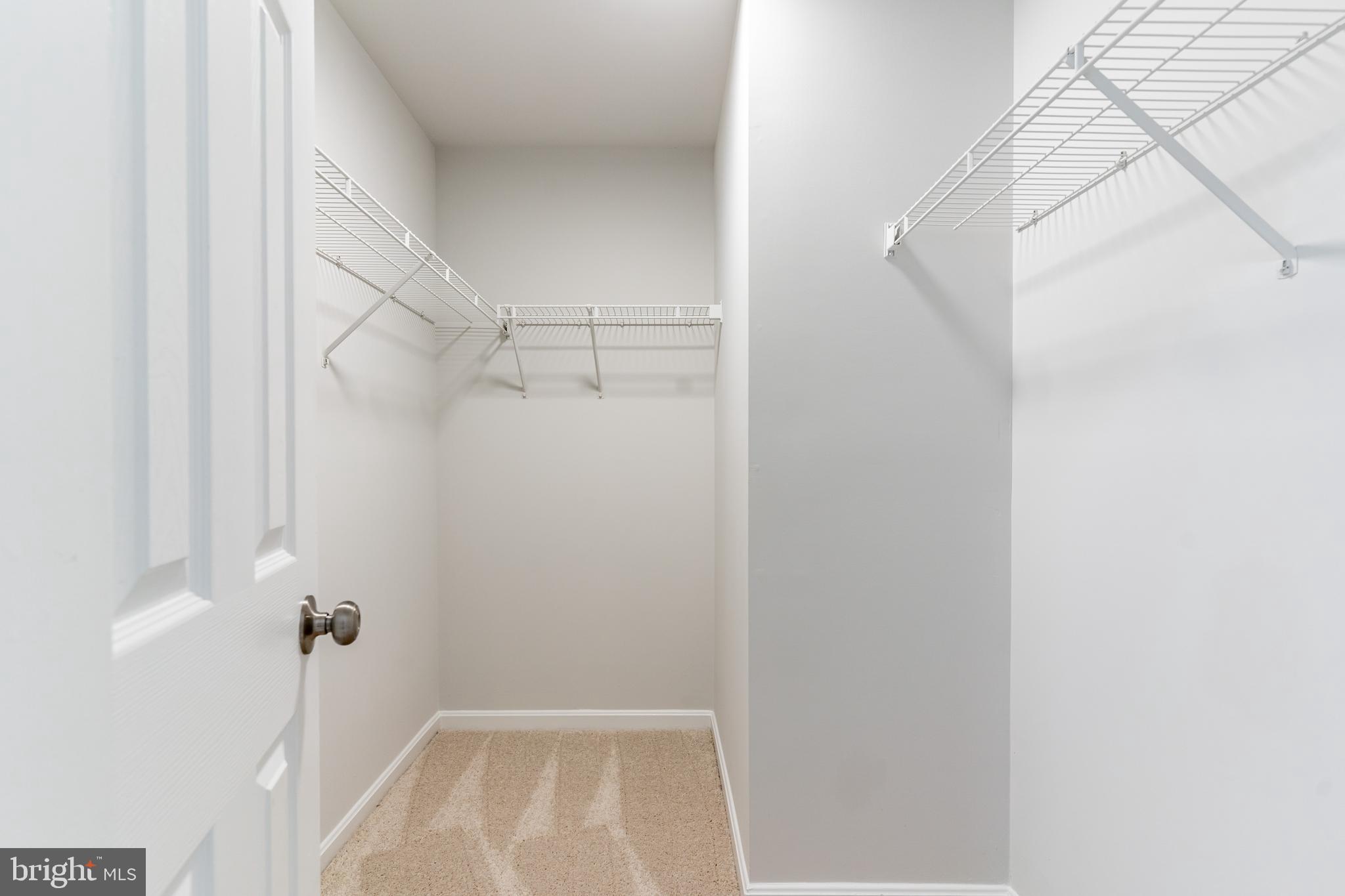 BLOOMS CROSSING - Residential