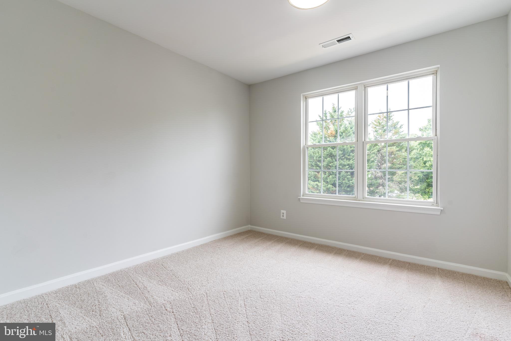 BLOOMS CROSSING - Residential