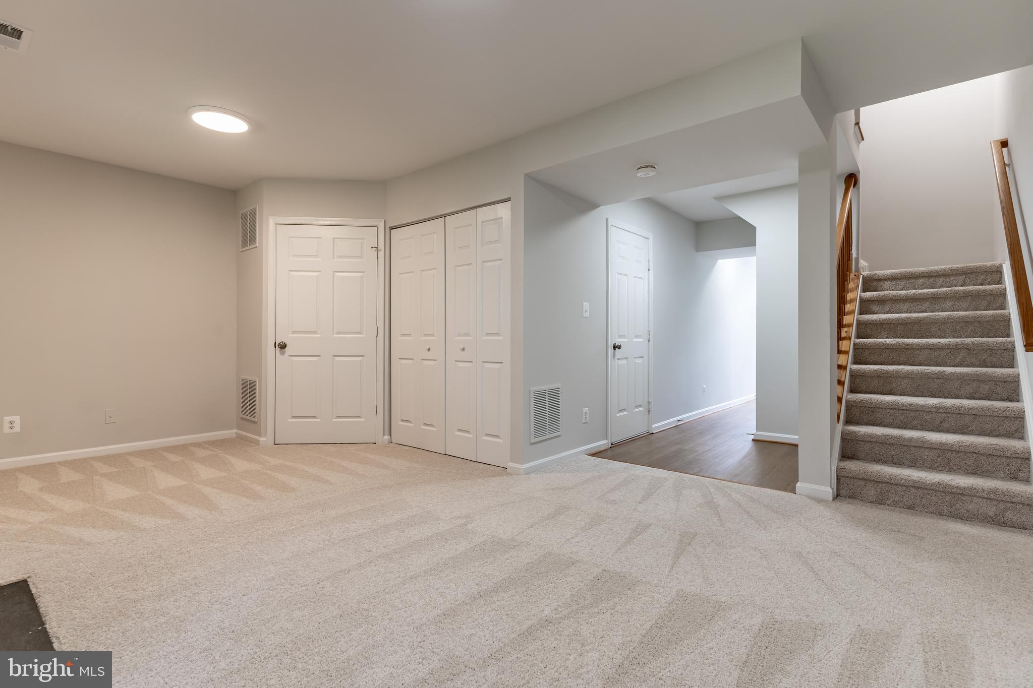 BLOOMS CROSSING - Residential