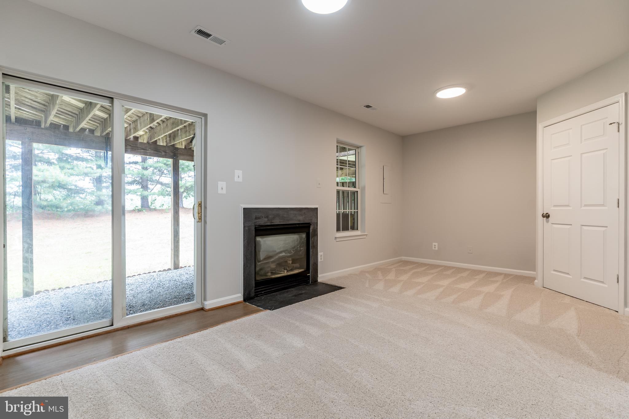 BLOOMS CROSSING - Residential