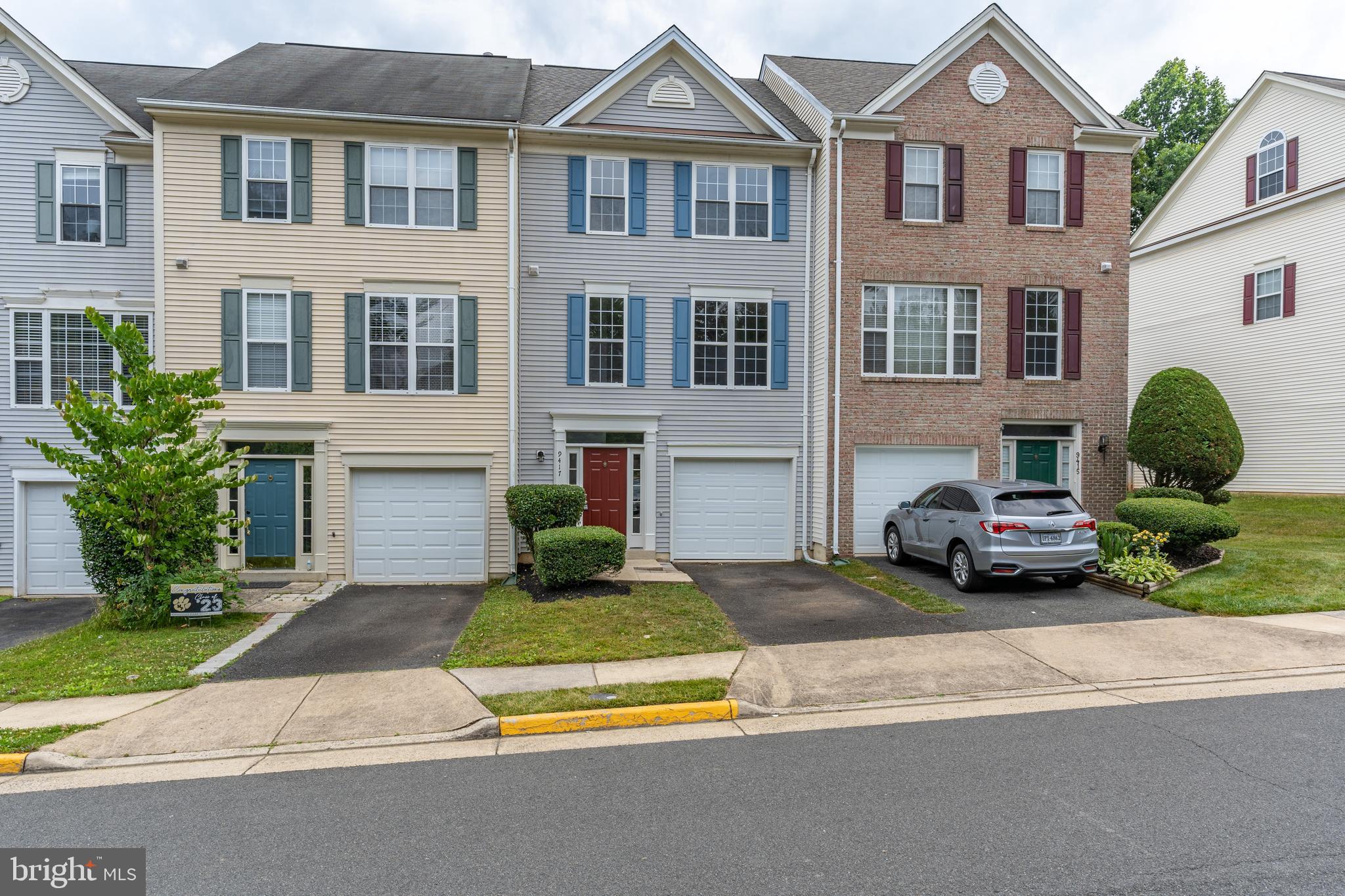 BLOOMS CROSSING - Residential