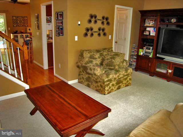 WOODS LANDING - Residential Lease