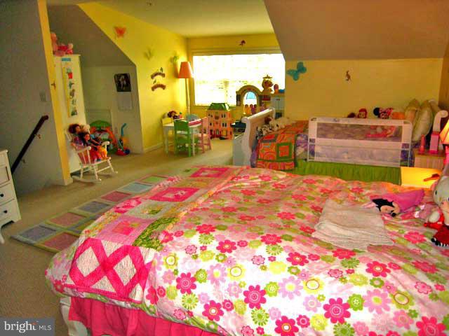 WOODS LANDING - Residential Lease