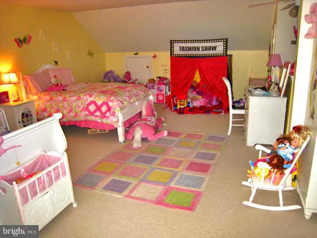 WOODS LANDING - Residential Lease