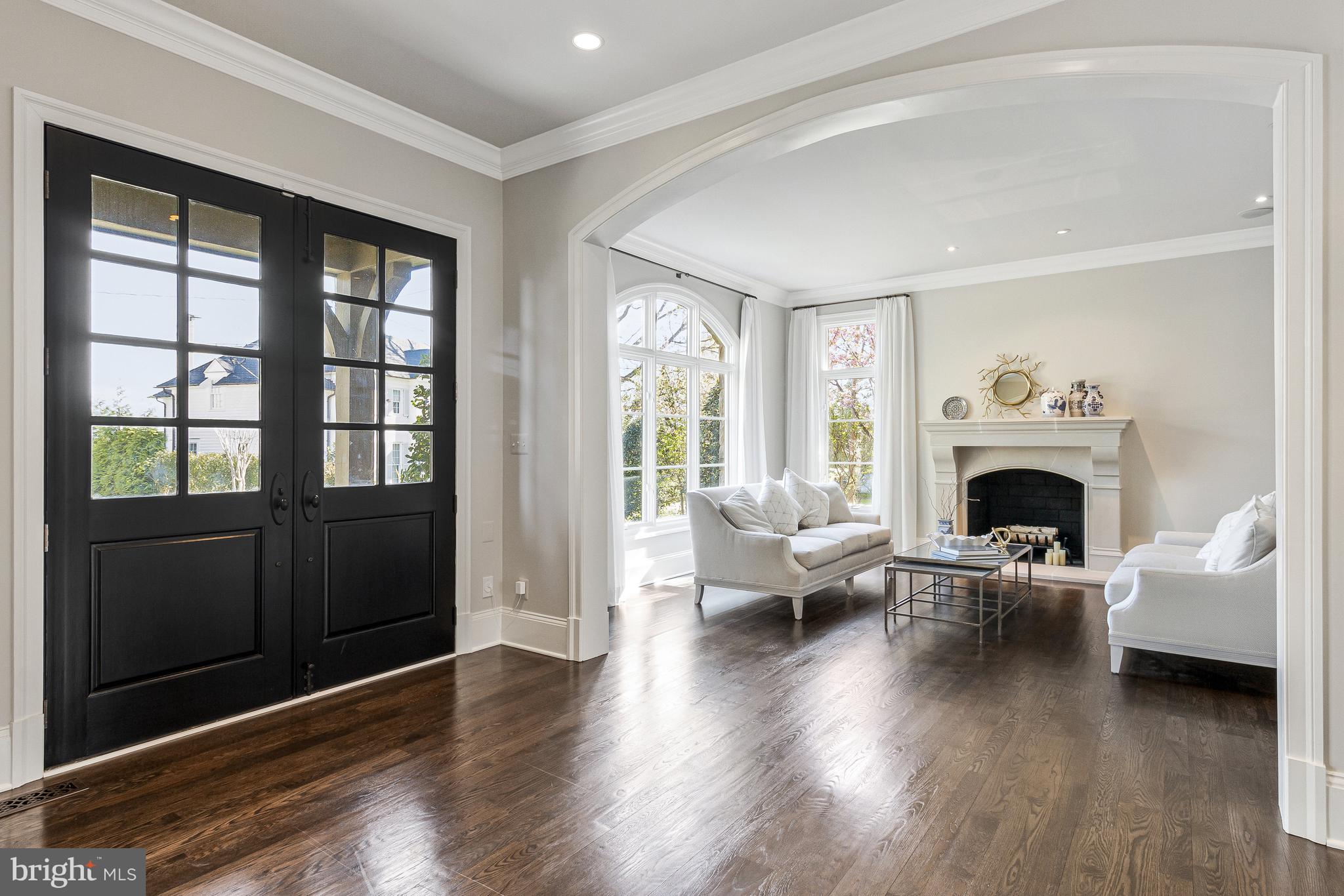 COUNTRY CLUB HILLS - Residential