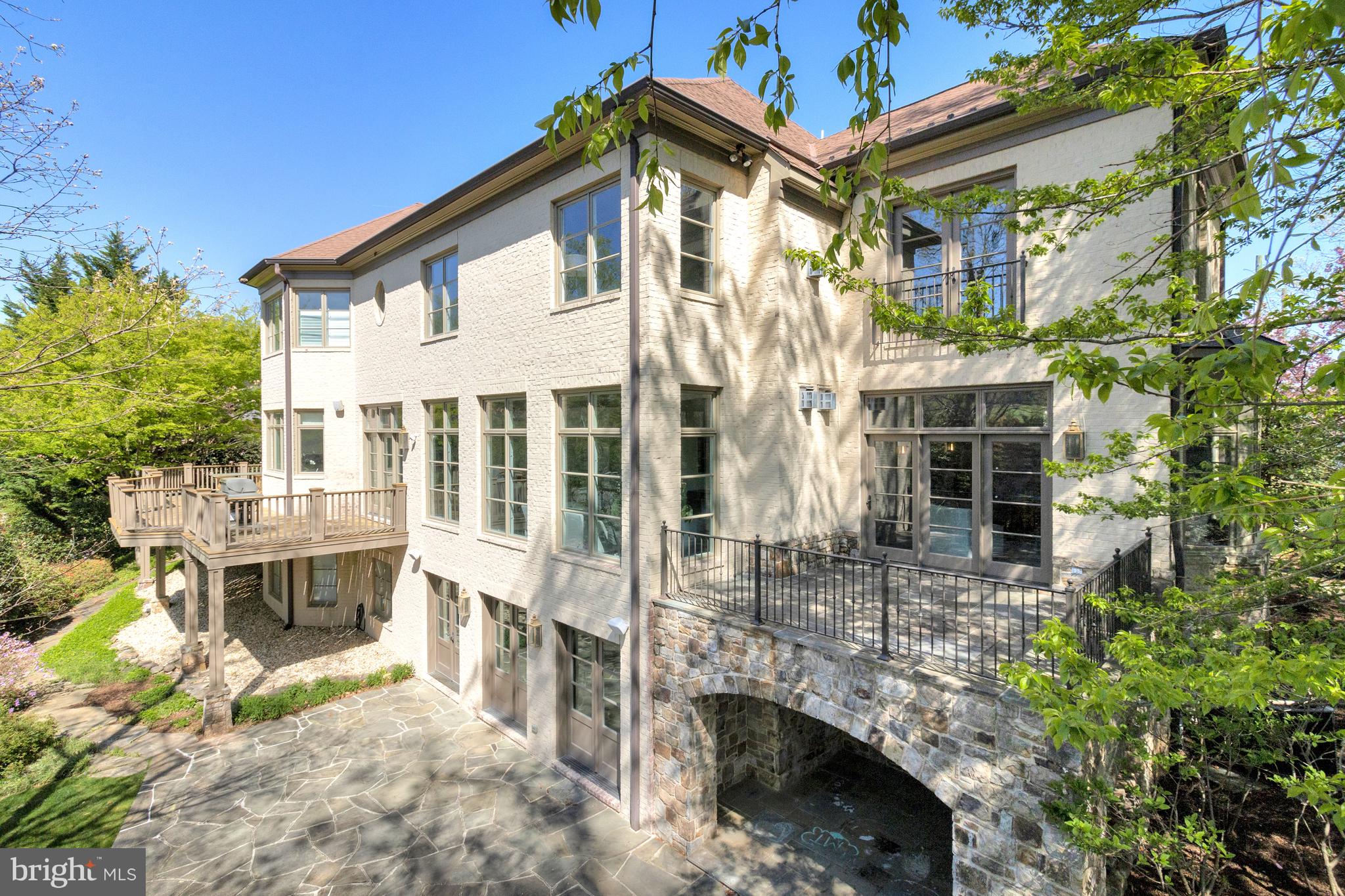 COUNTRY CLUB HILLS - Residential