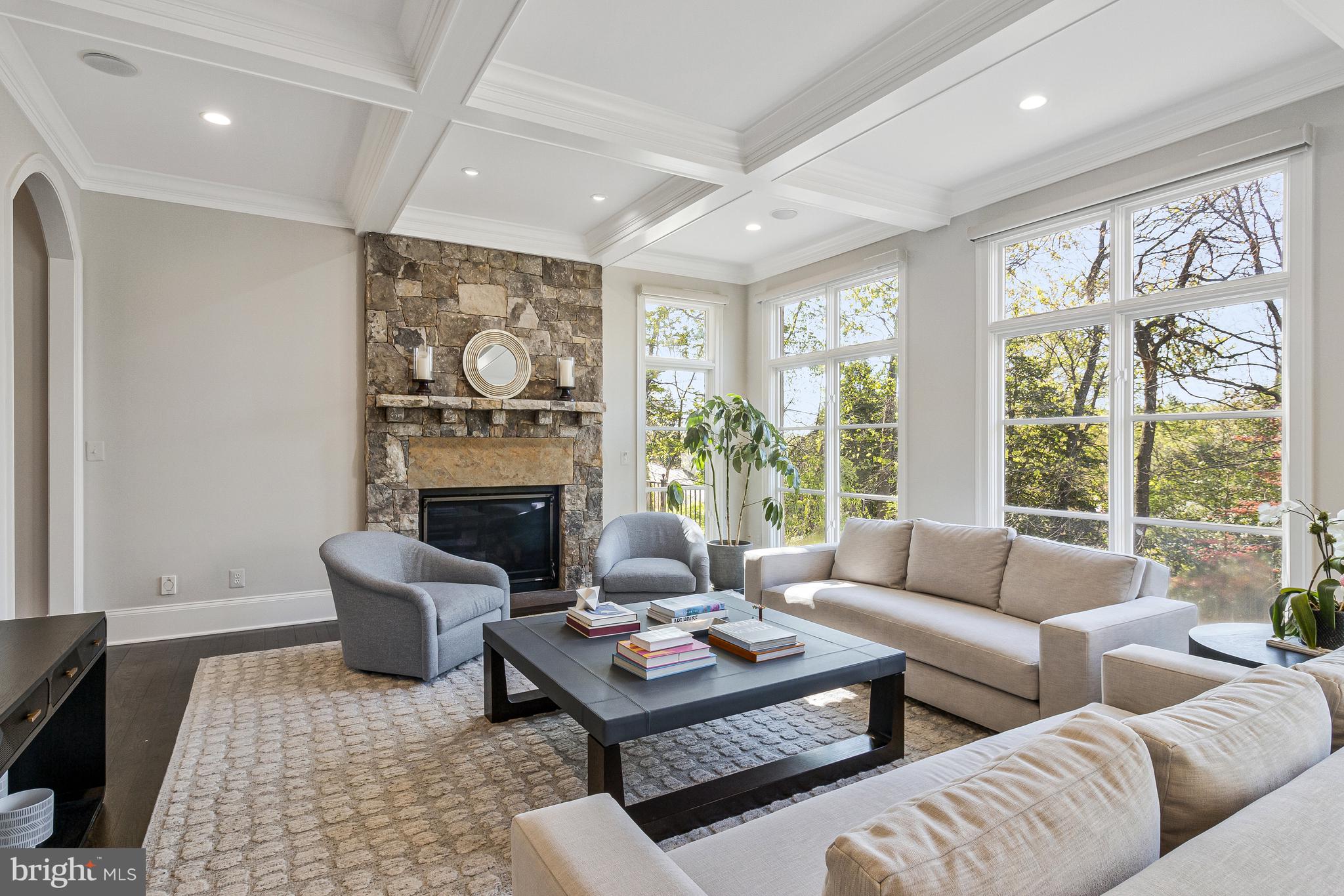 COUNTRY CLUB HILLS - Residential