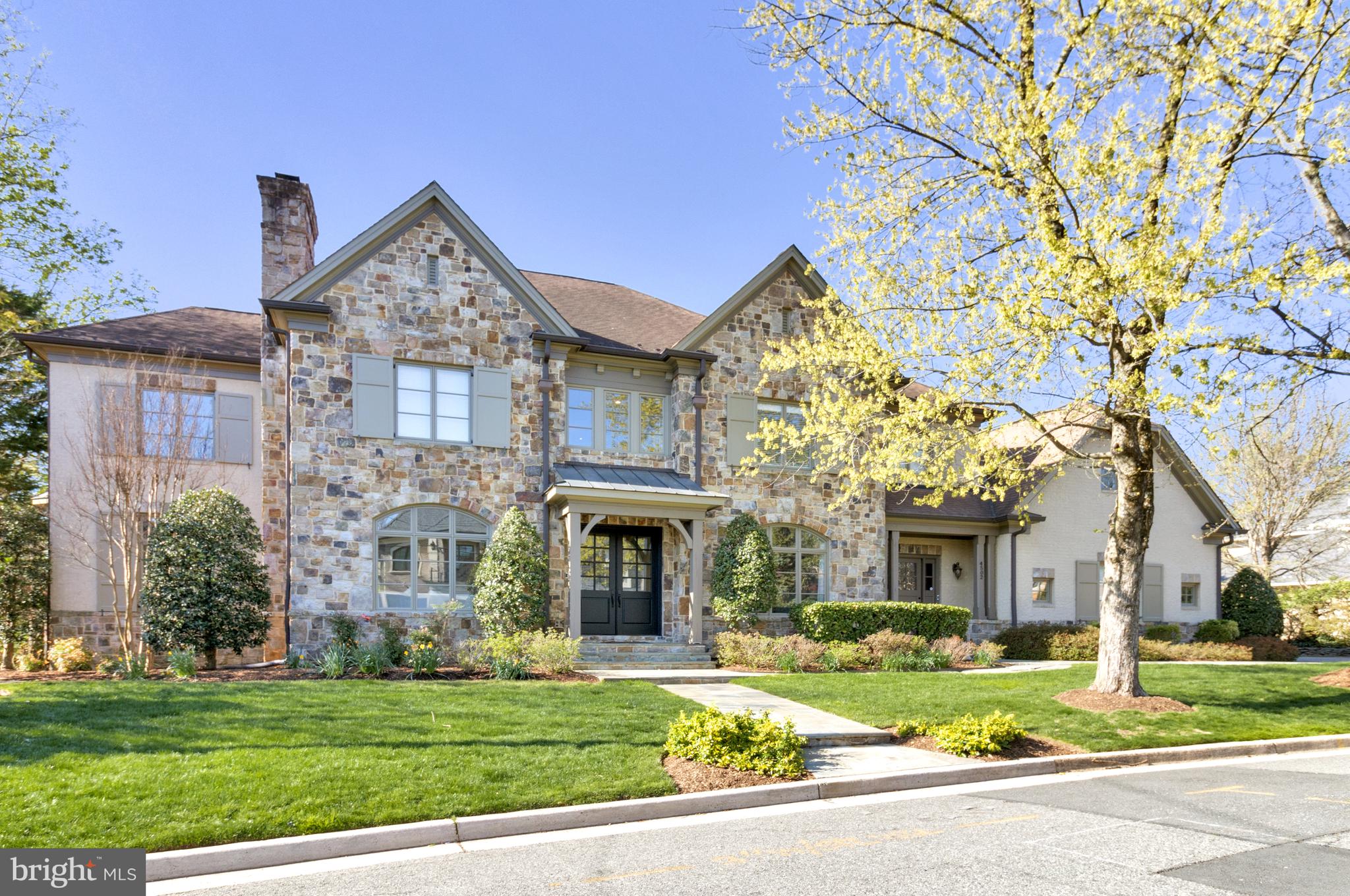 COUNTRY CLUB HILLS - Residential