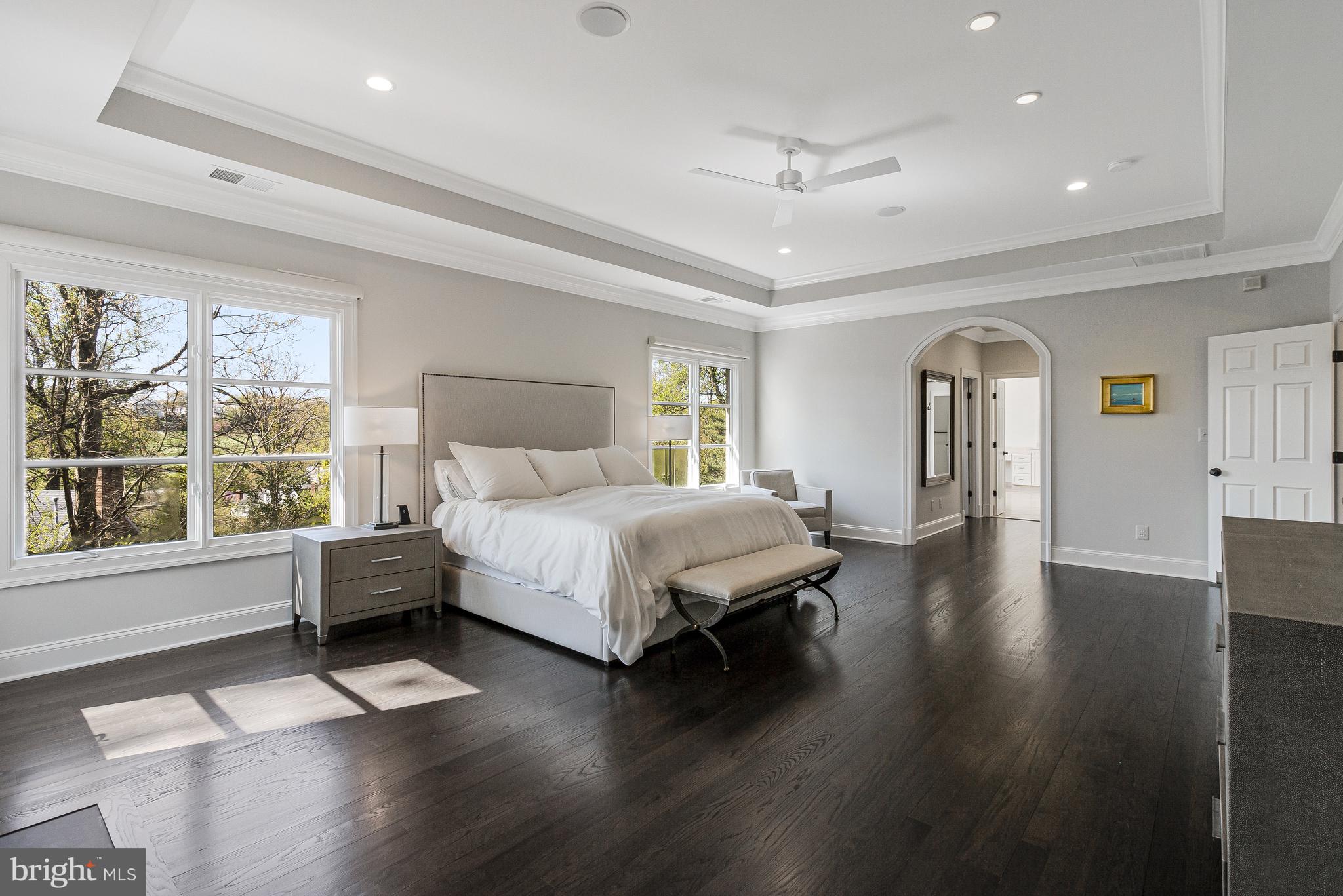 COUNTRY CLUB HILLS - Residential