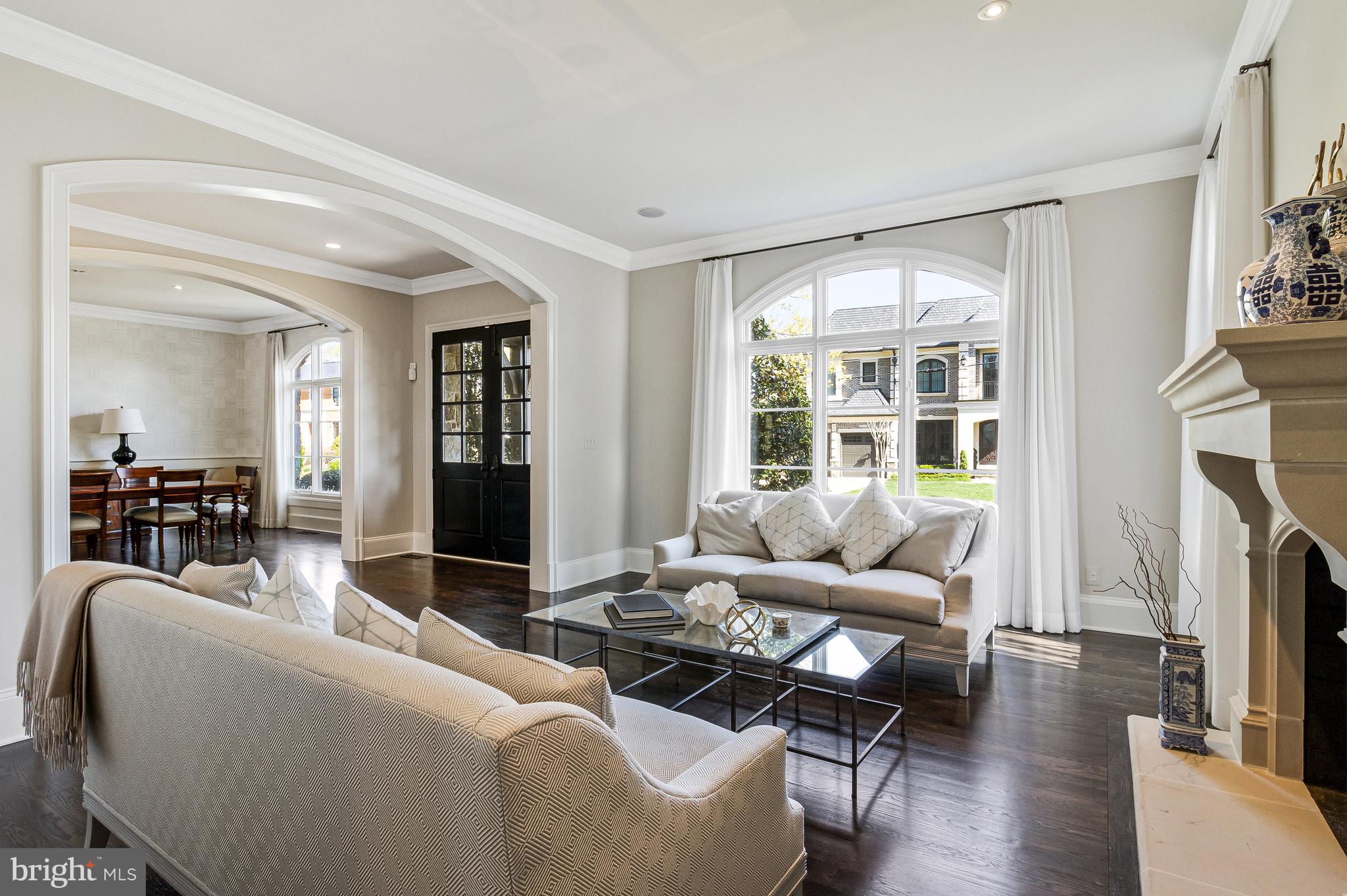 COUNTRY CLUB HILLS - Residential