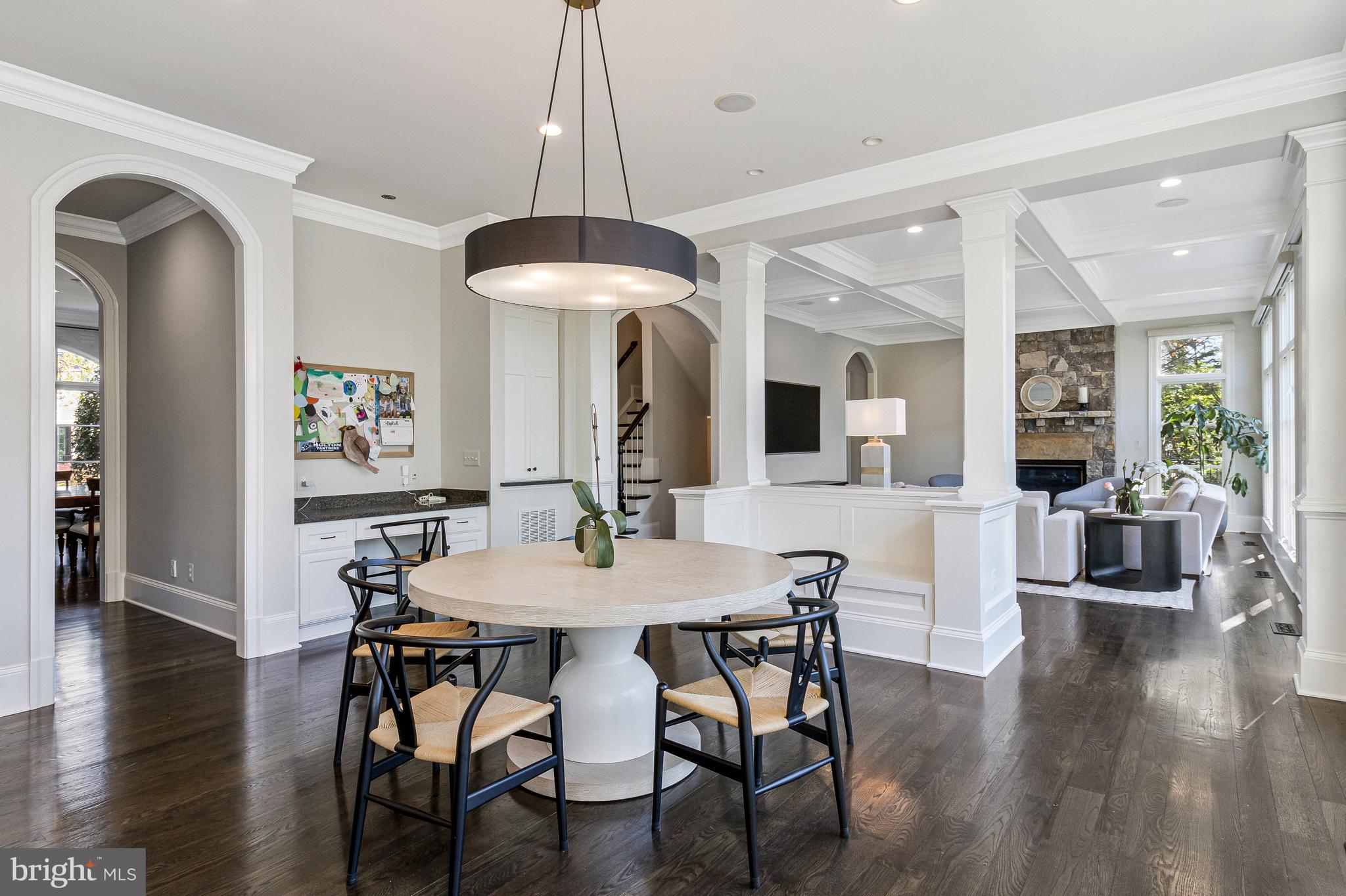 COUNTRY CLUB HILLS - Residential