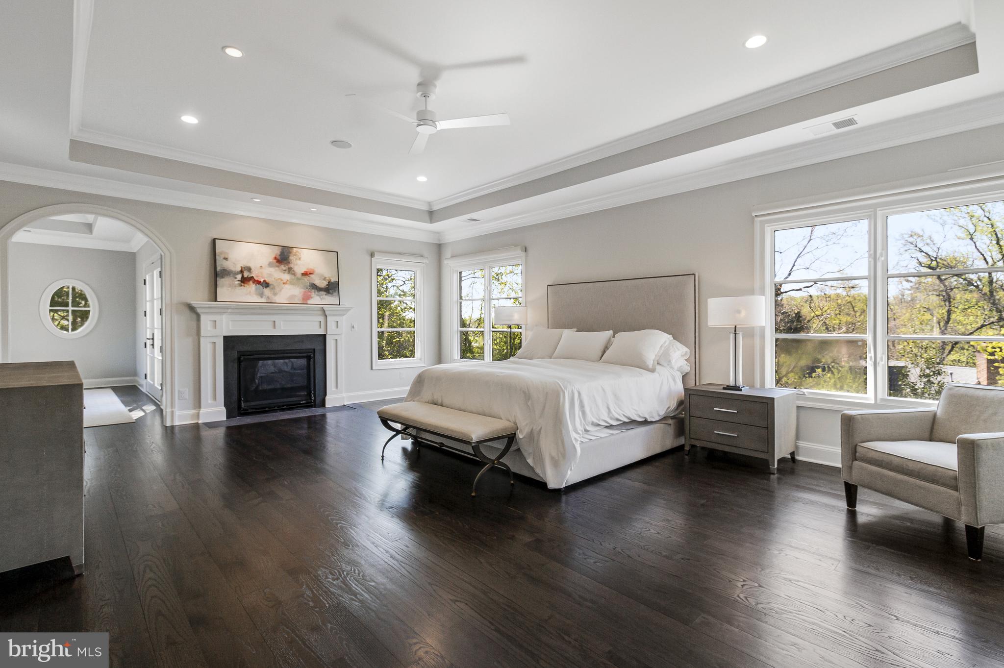 COUNTRY CLUB HILLS - Residential