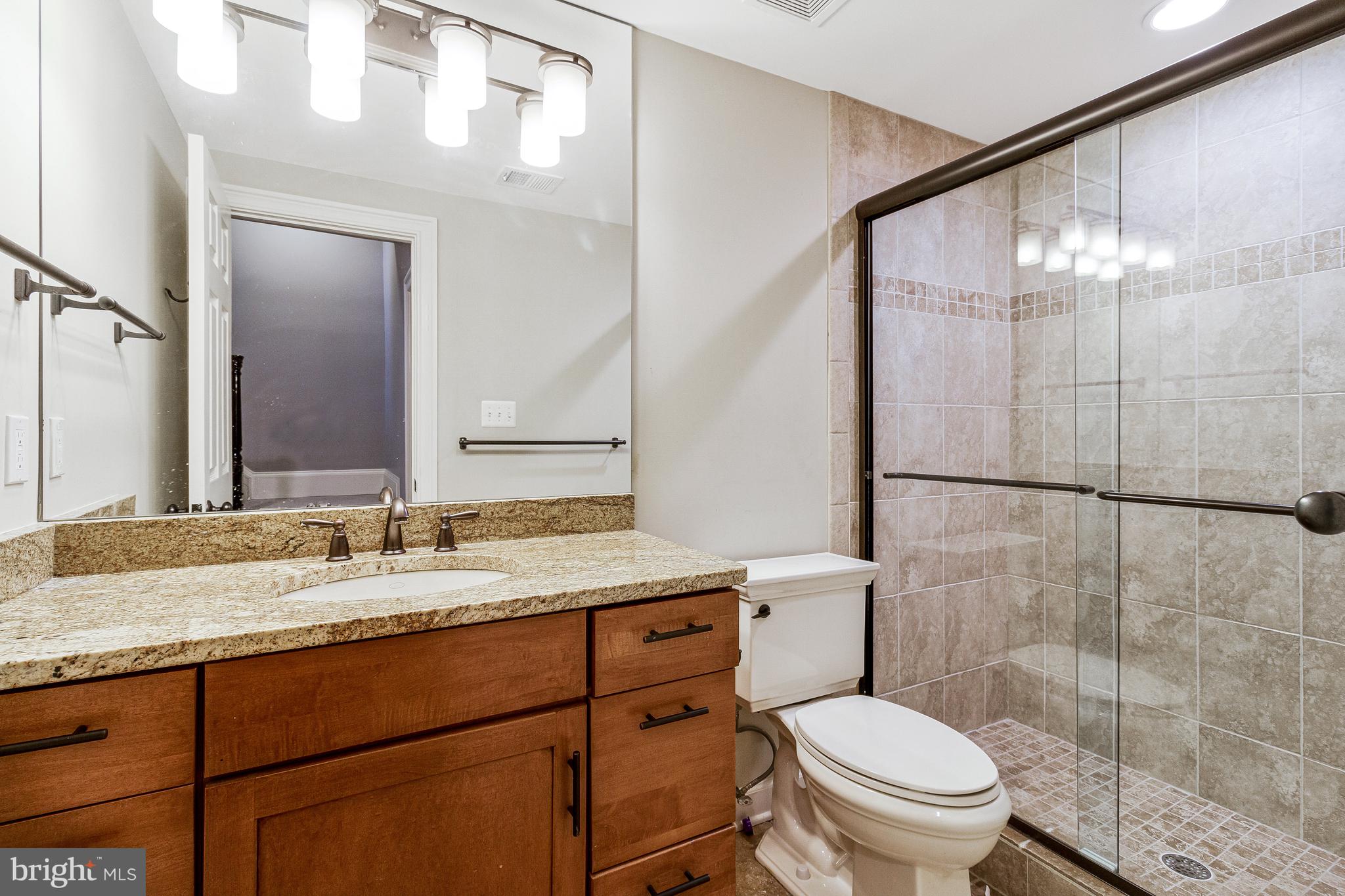 COUNTRY CLUB HILLS - Residential