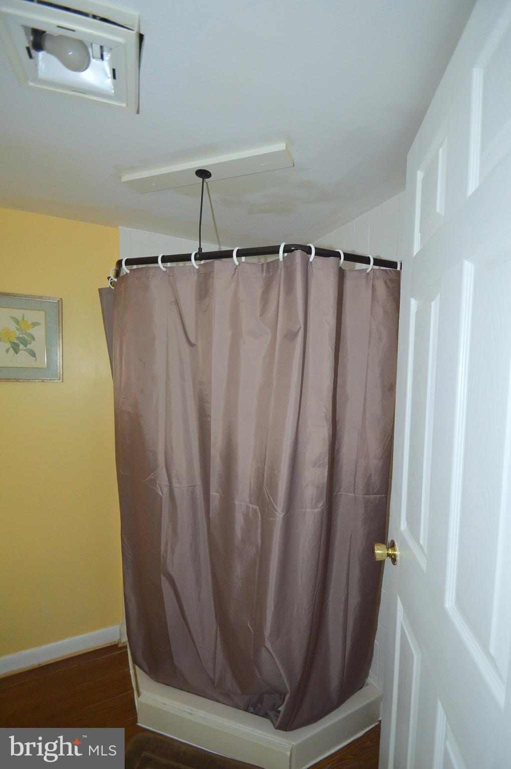 COOLFONT MOUNTAINSIDE - Residential