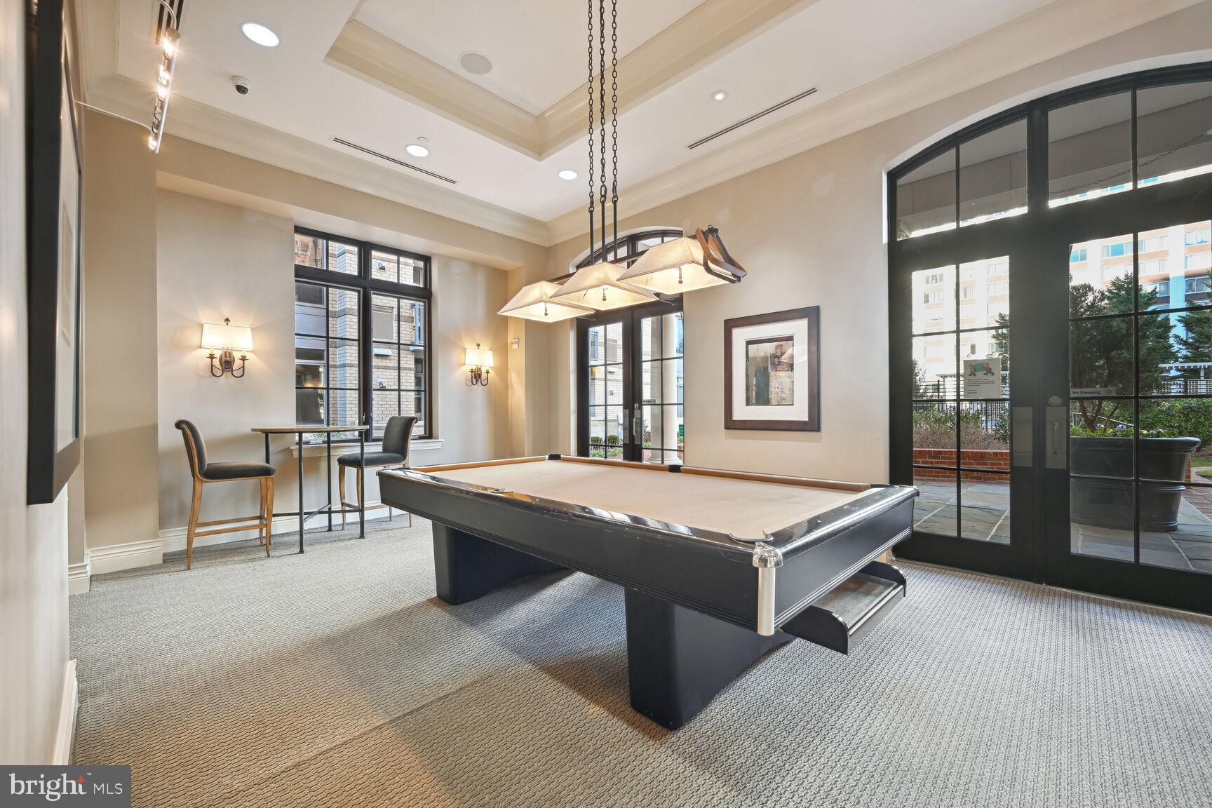 GALLERY AT WHITE FLINT - Residential